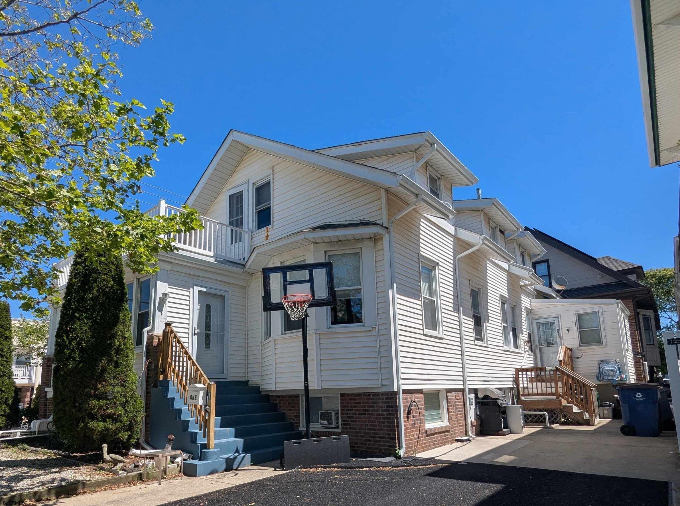 S Sacramento Ave, Ventnor City, NJ 08406