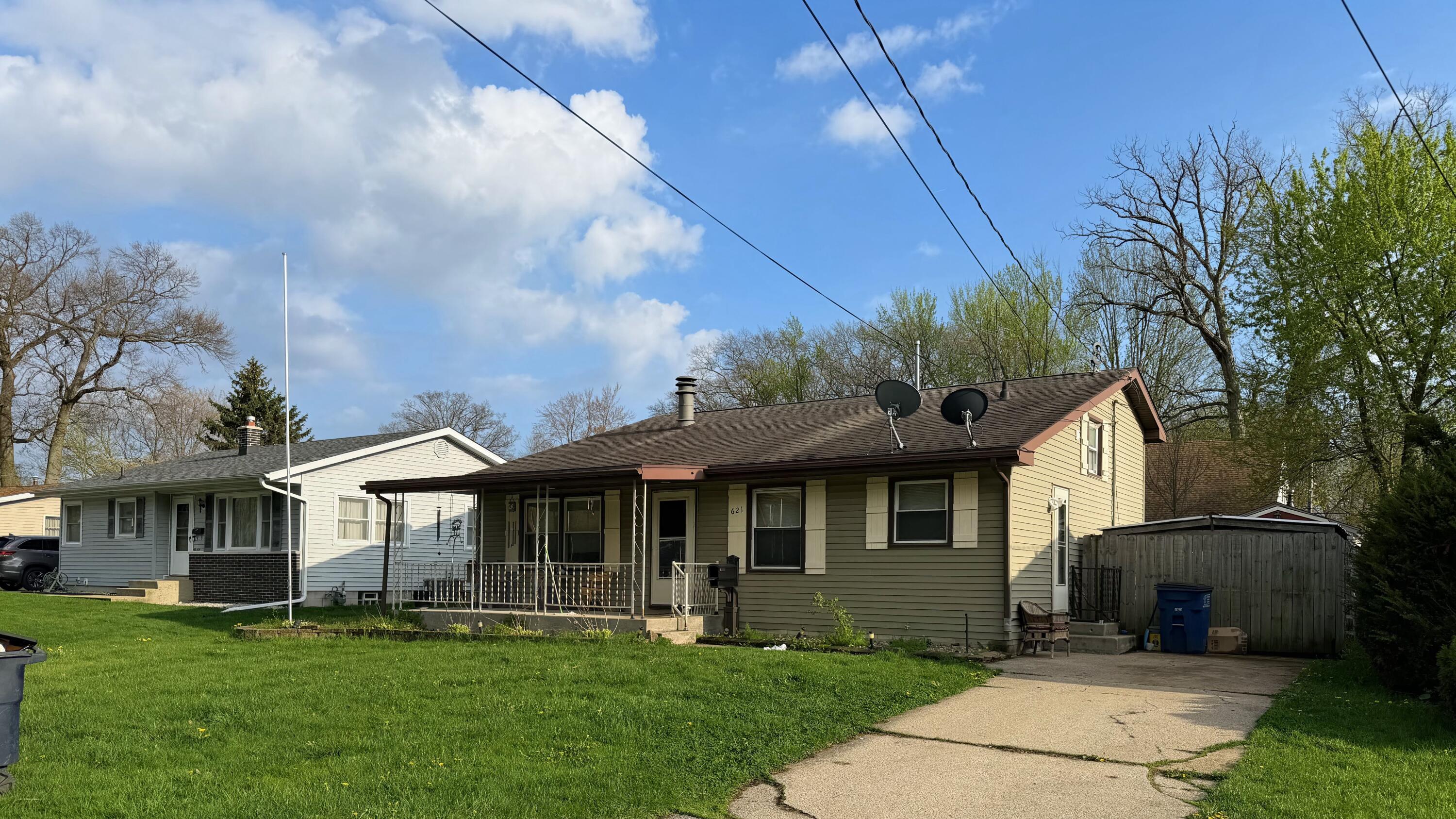 Superior St, Michigan City, IN 46360