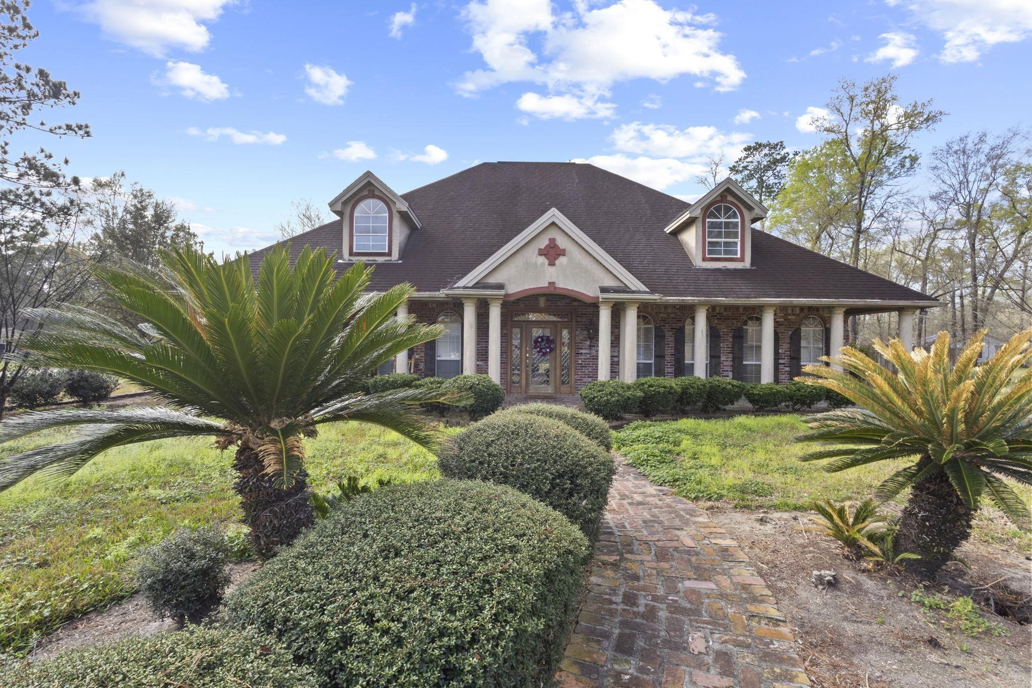 Ridgewood St, Beaumont, TX 77708