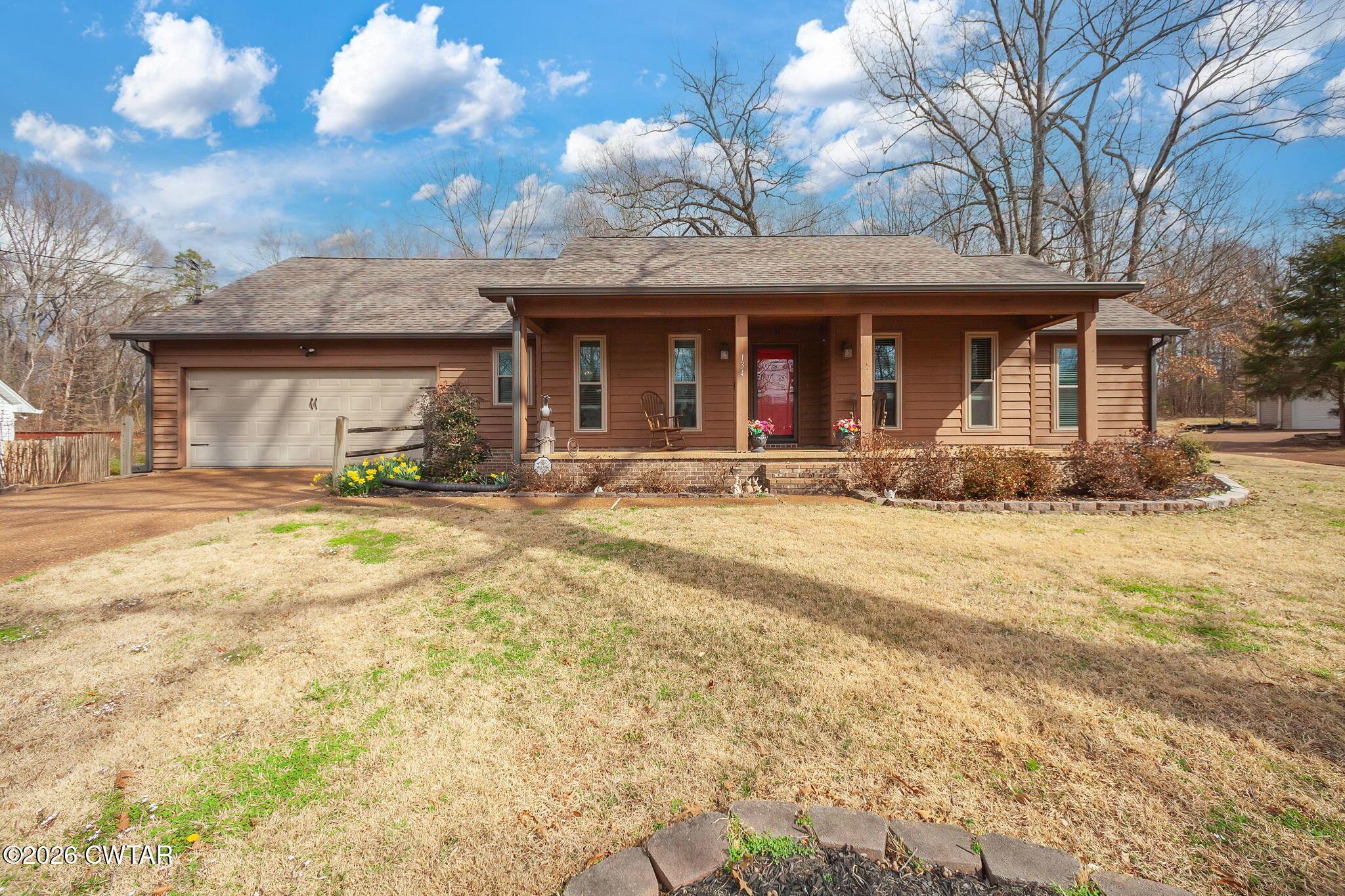 Glen Dillon Dr, Jackson, TN 38305