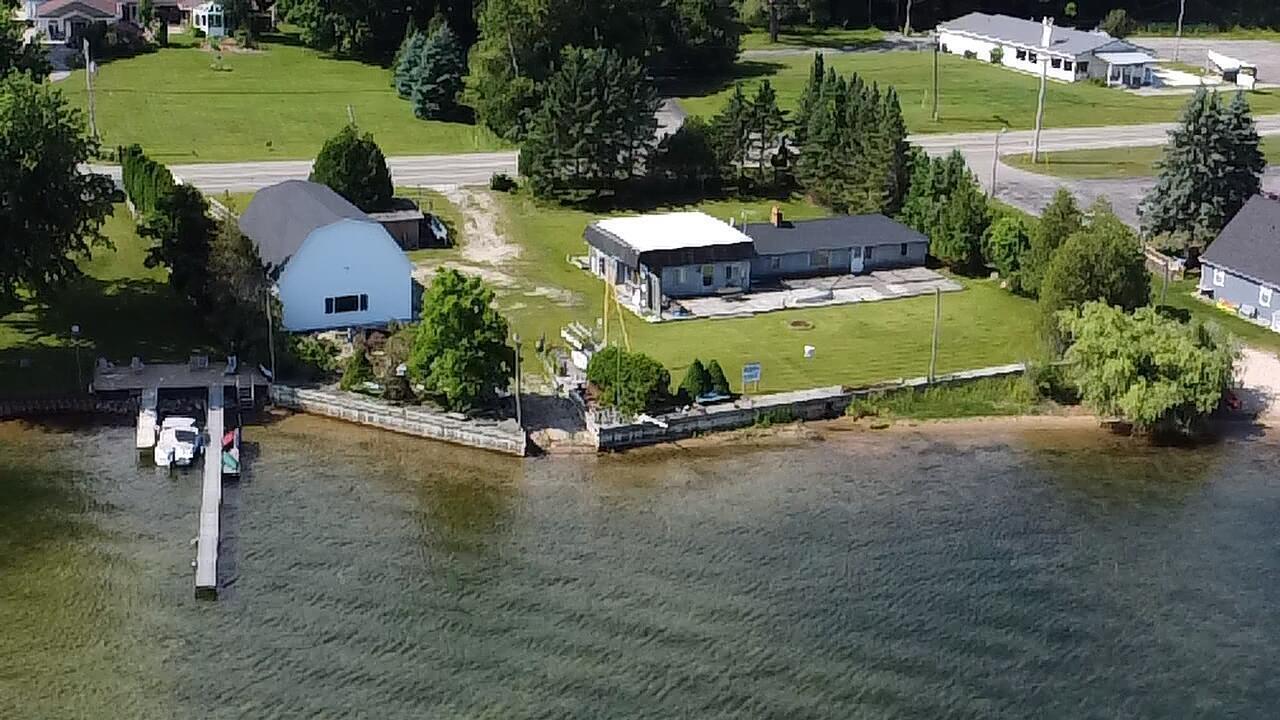 Crescent Beach Rd, Onekama, MI 49675
