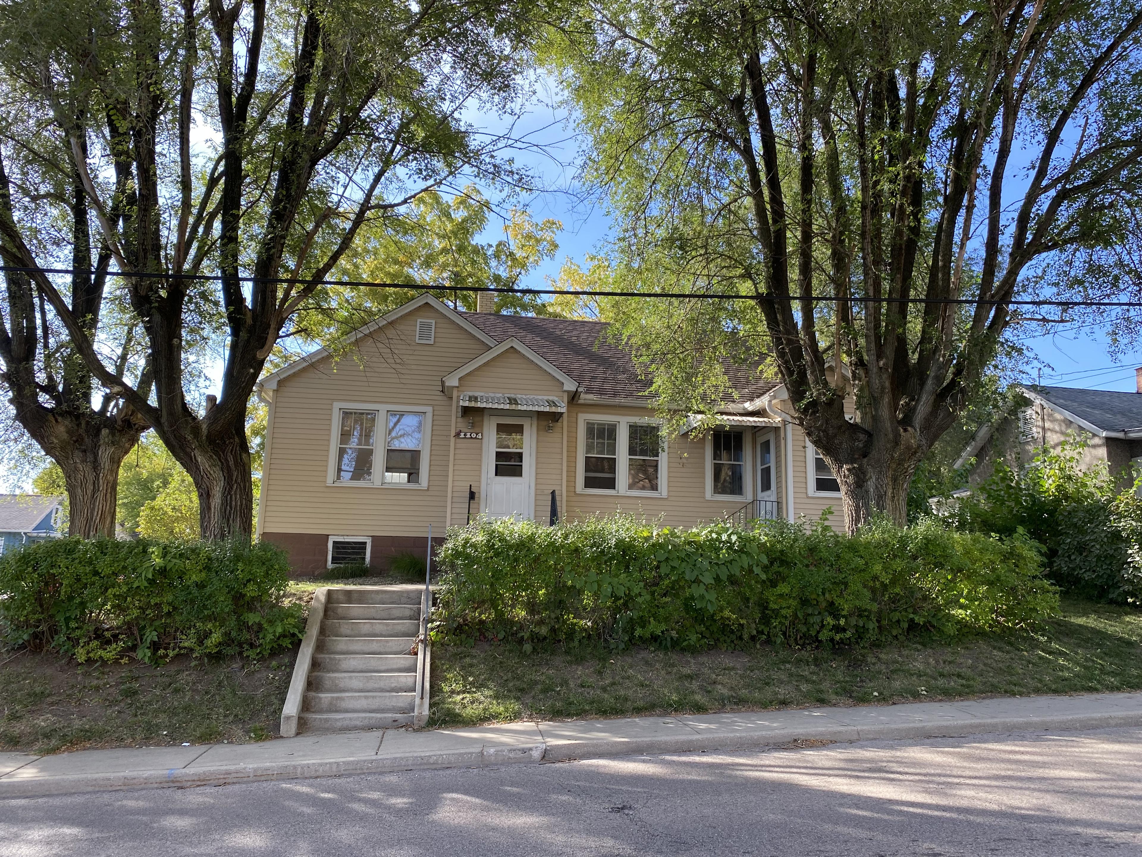Pulaski St, Peru, IL 61354