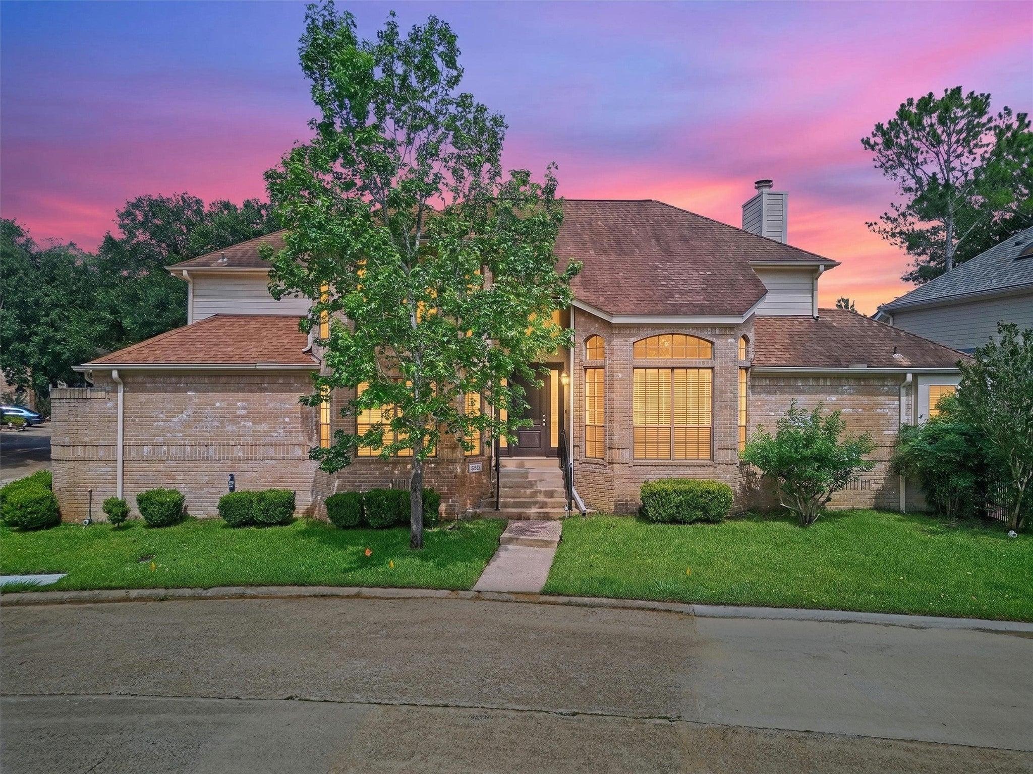 Kingsbridge Ln, Houston, TX 77077