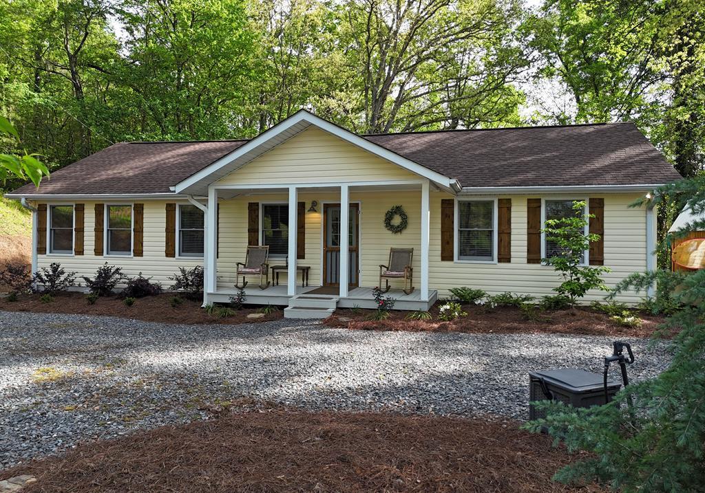 Bradley St, Blue Ridge, GA 30513
