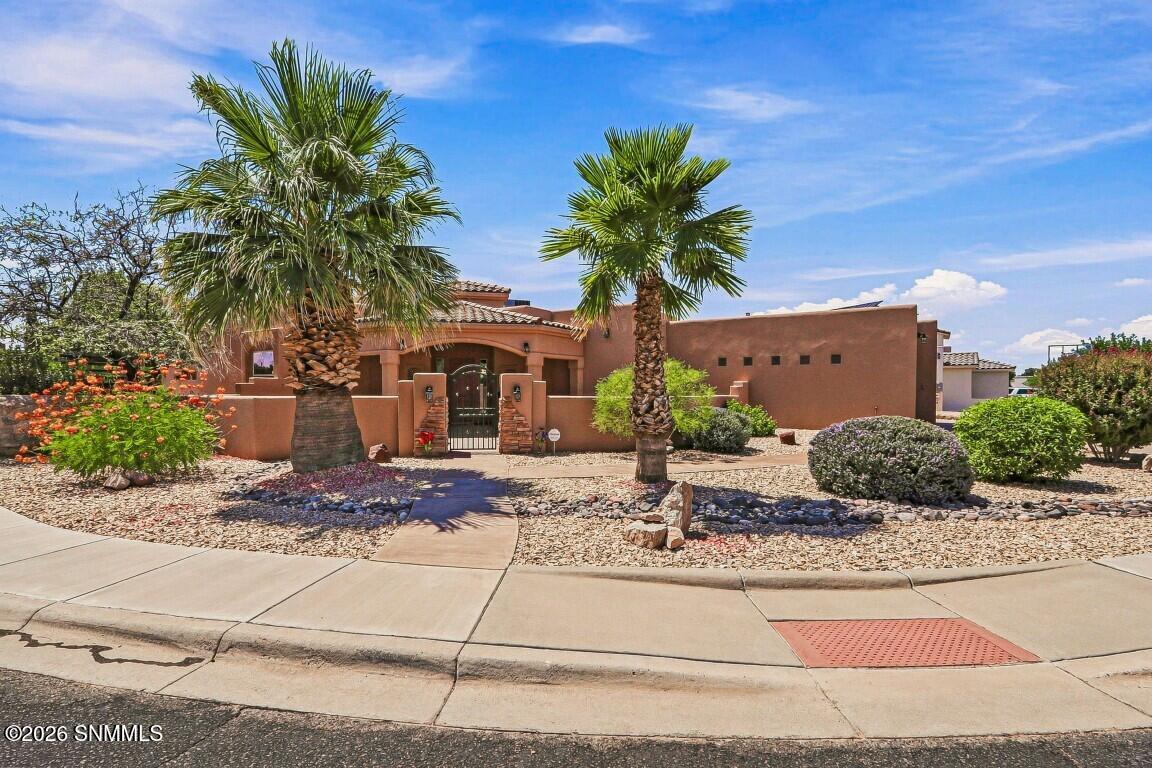 Santa Lucia Arc, Las Cruces, NM 88005