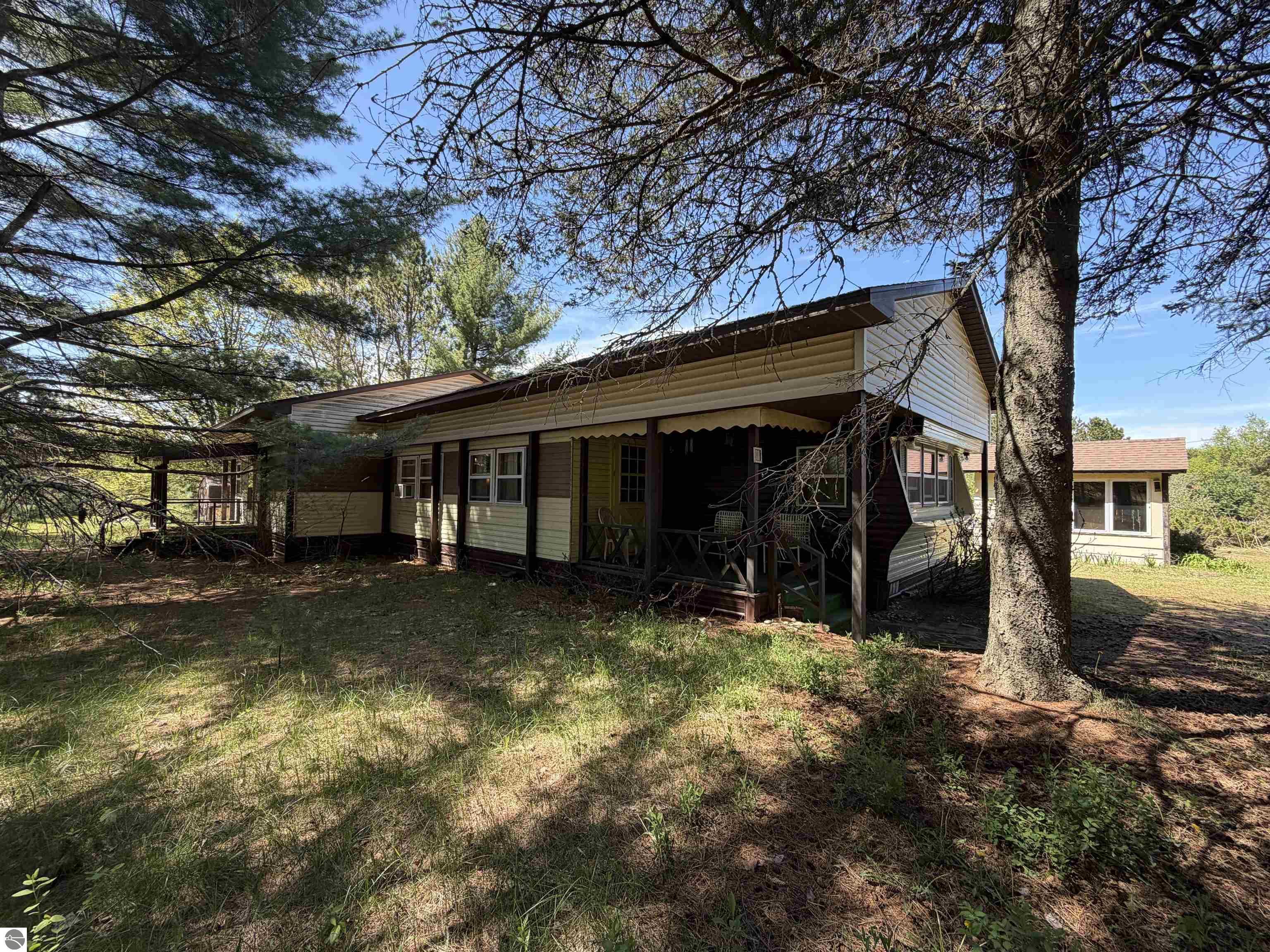 Cinder Rd, Beulah, MI 49617