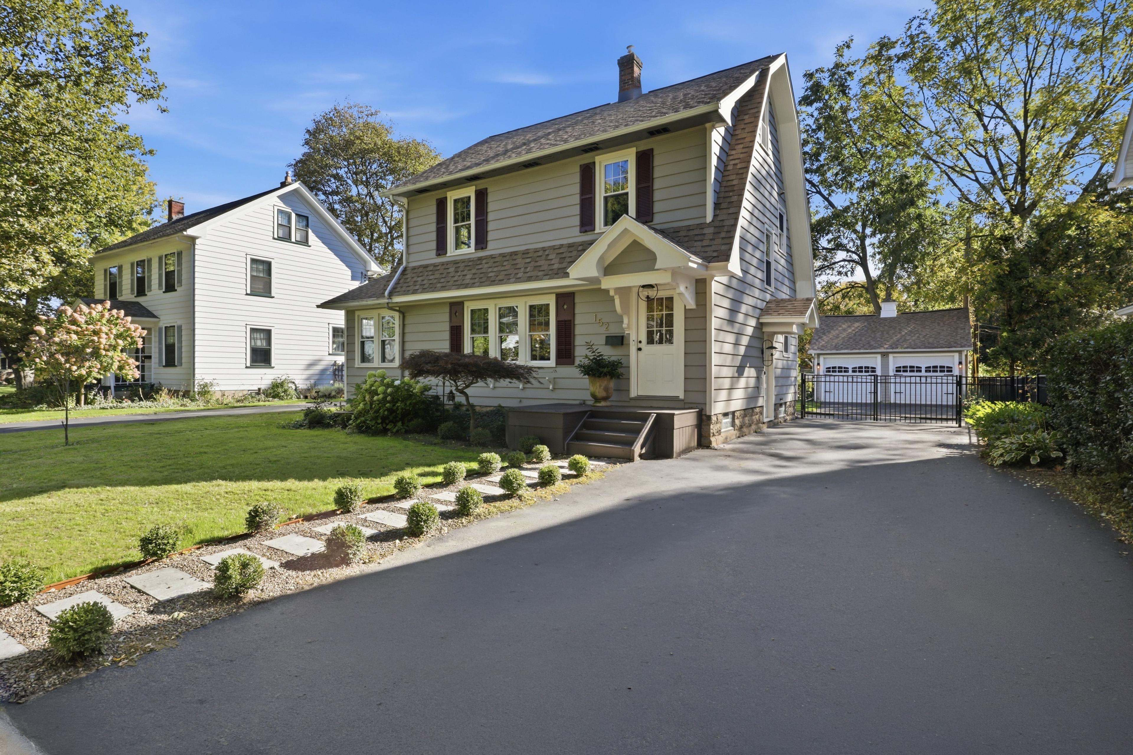 Sylvan Rd, Rochester, NY 14618