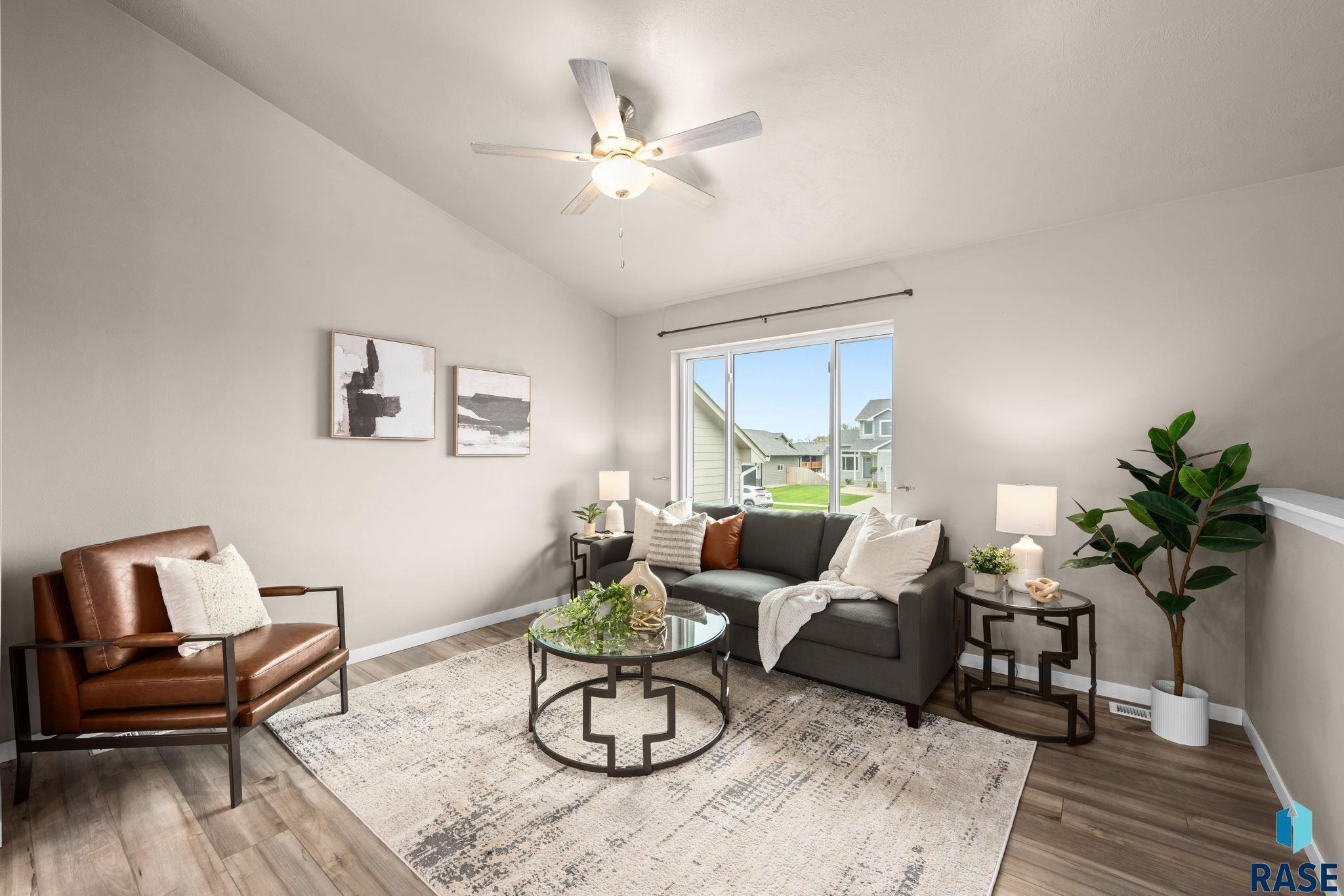 W 24th St, Sioux Falls, SD 57106