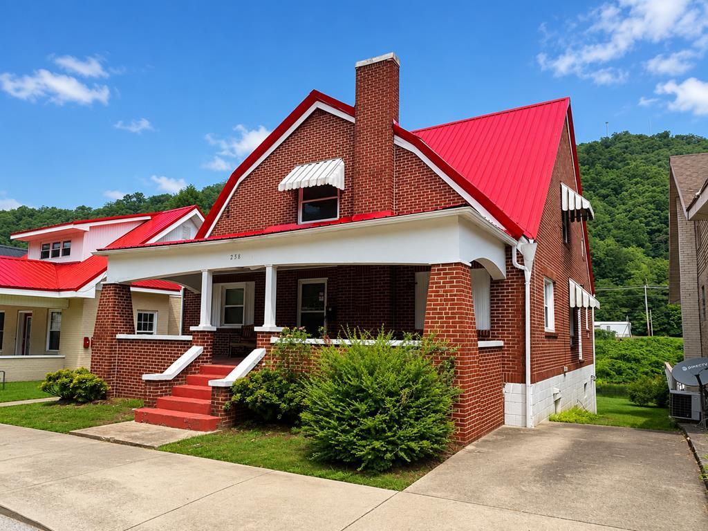 Scott Ave, Pikeville, KY 41501
