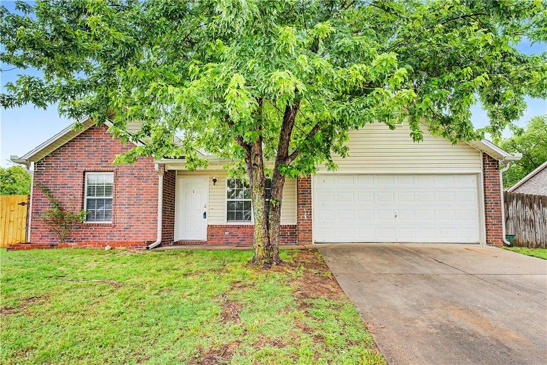 S Sherman Ave, Fayetteville, AR 72701