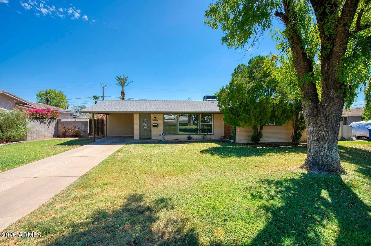 E Pierson St, Phoenix, AZ 85012