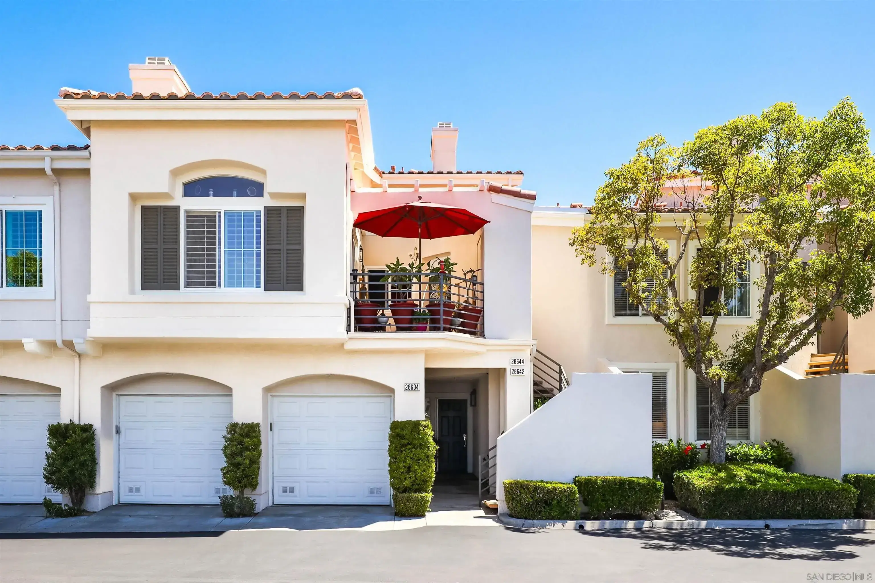 Via Valdez, Laguna Niguel, CA 92677
