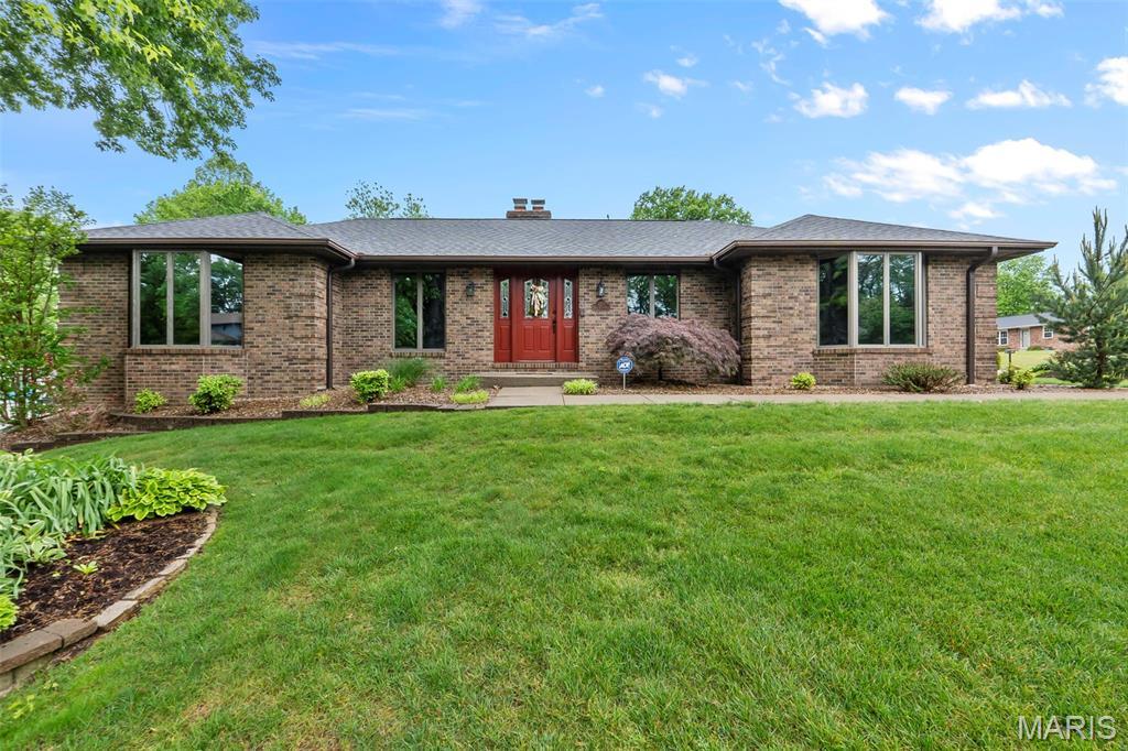 Bella Vista Dr, Cape Girardeau, MO 63701