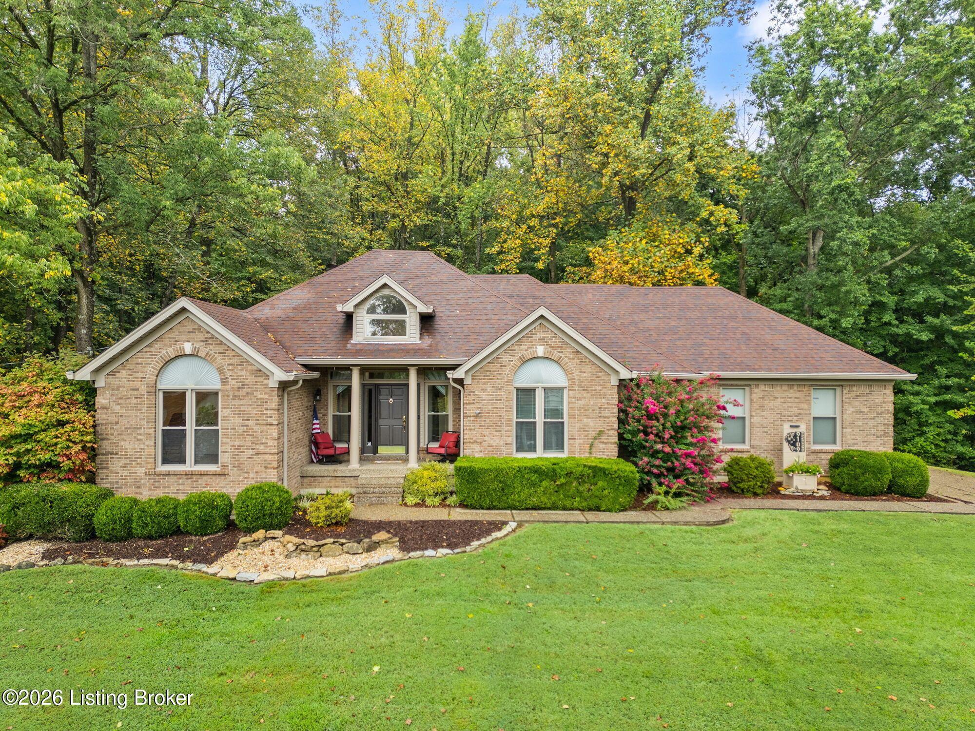 Hi View Ln, Louisville, KY 40272