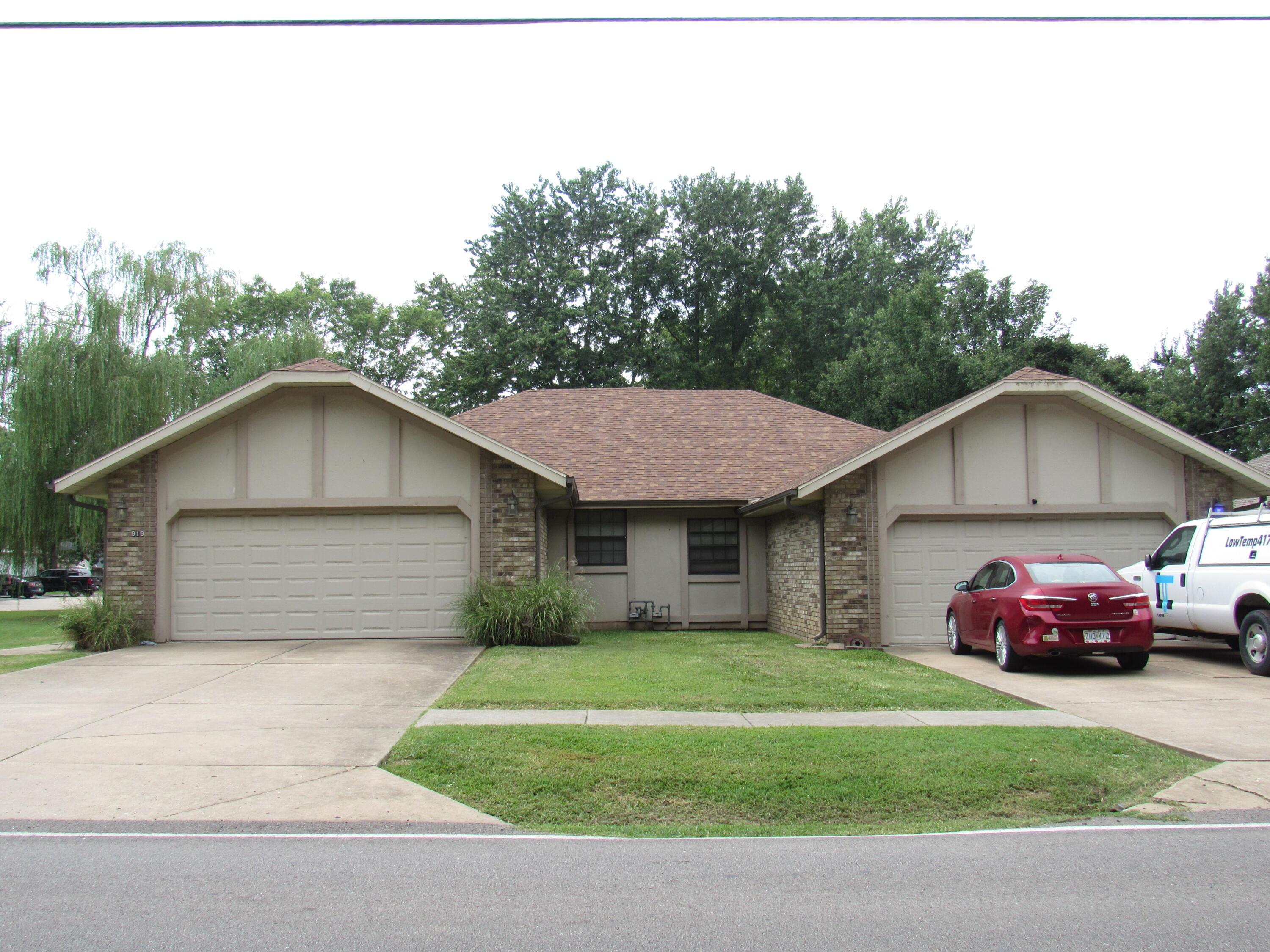 N Boston Ln, Republic, MO 65738