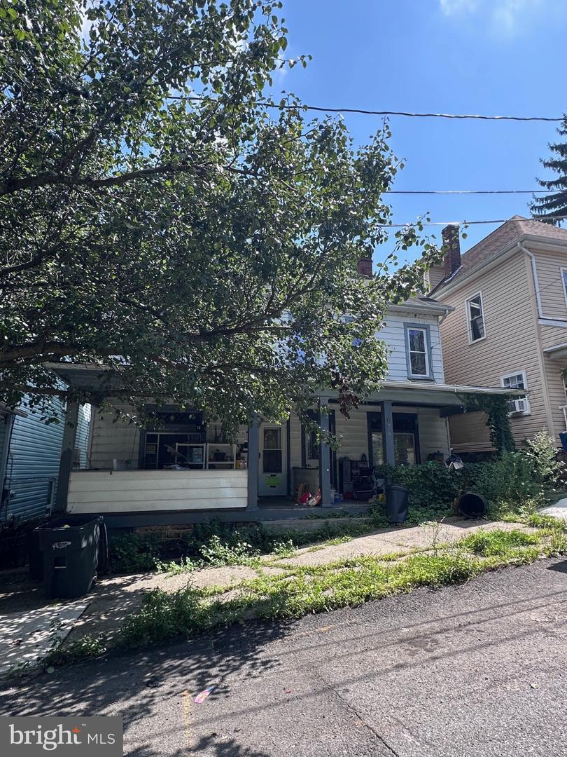 17th Ave, Altoona, PA 16601
