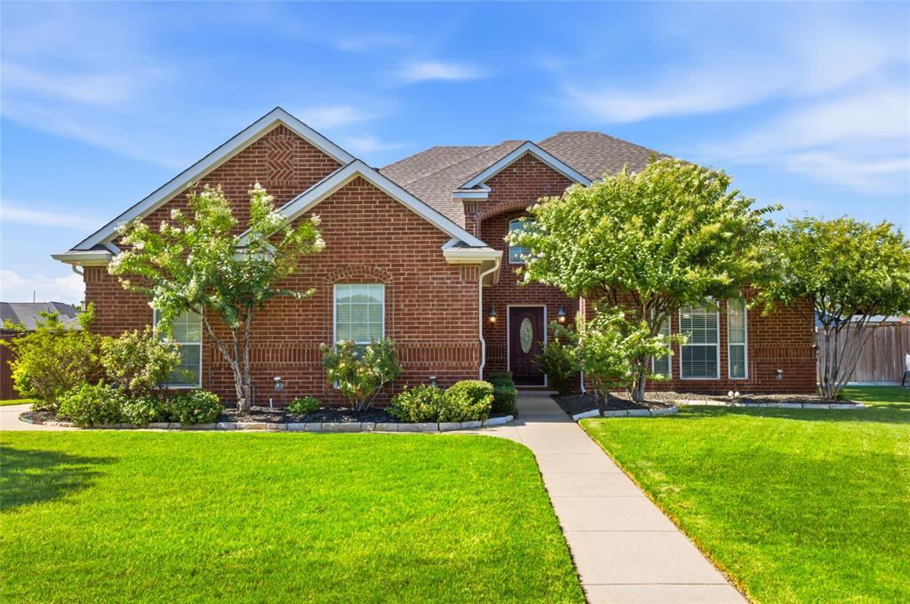 Forest Green Dr, Kennedale, TX 76060