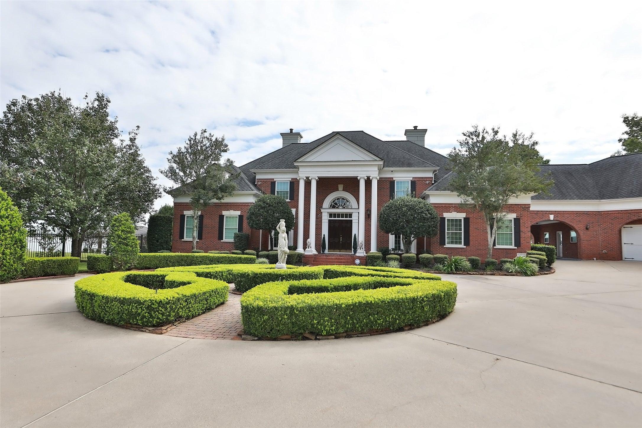 La Jolla Cir, Montgomery, TX 77356