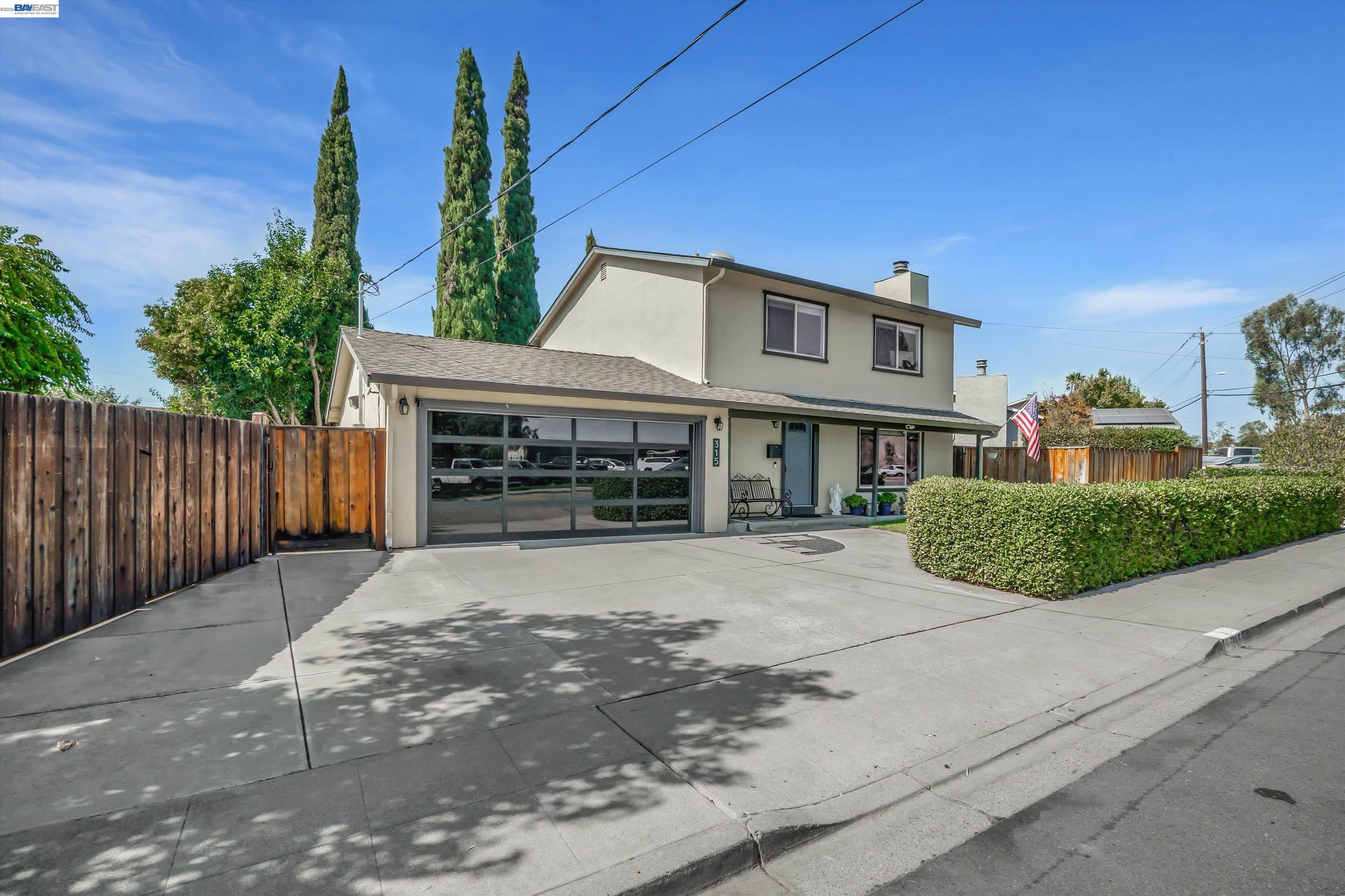 Wall St, Livermore, CA 94550
