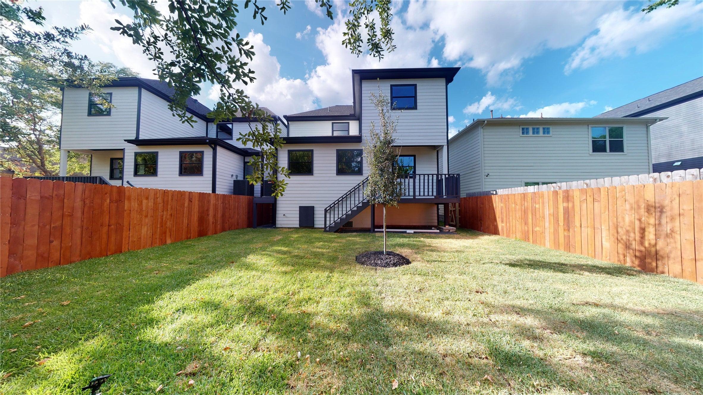 E 39th St, Houston, TX 77022