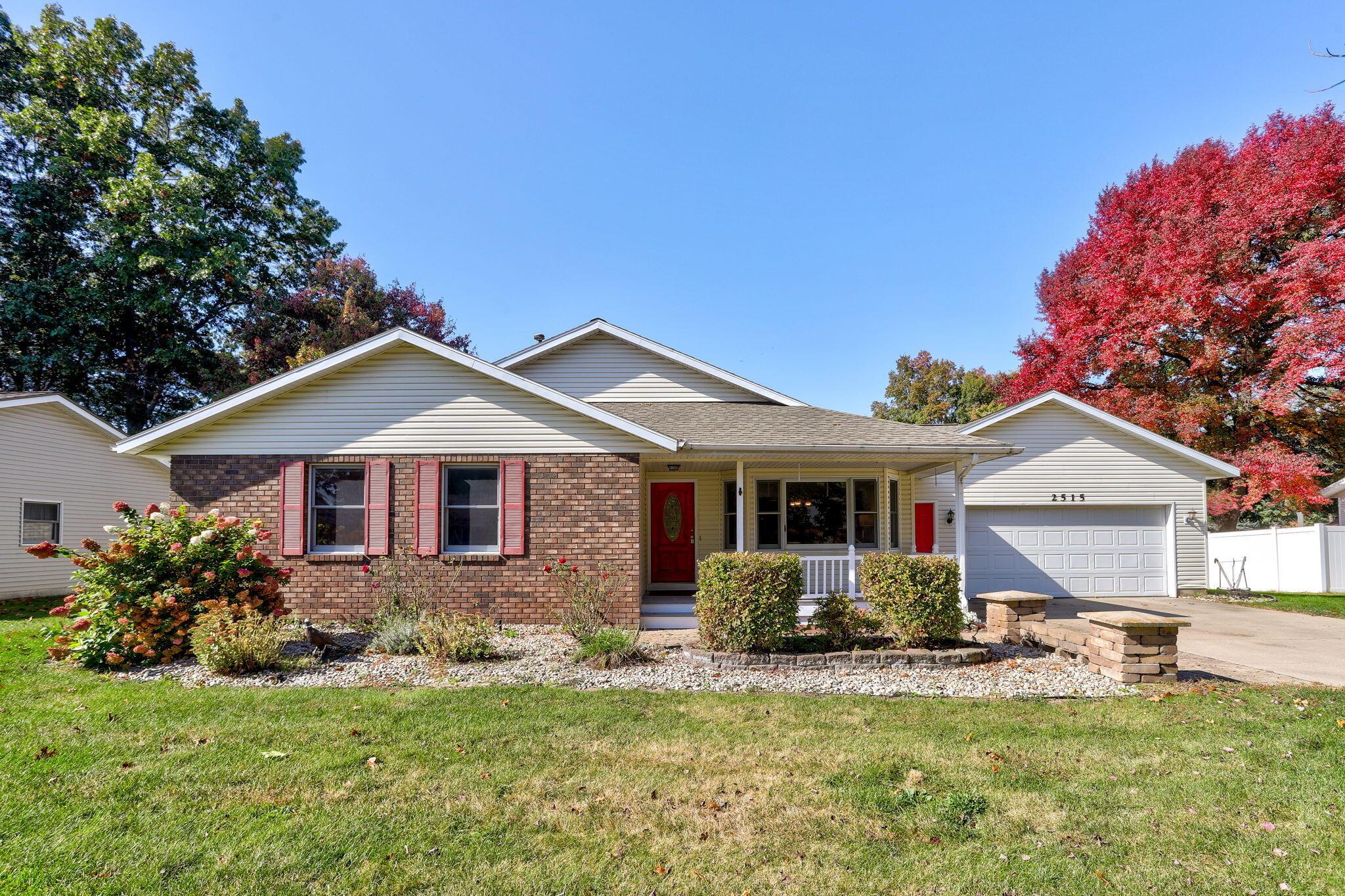 Oak Forest Dr, Holland, MI 49424