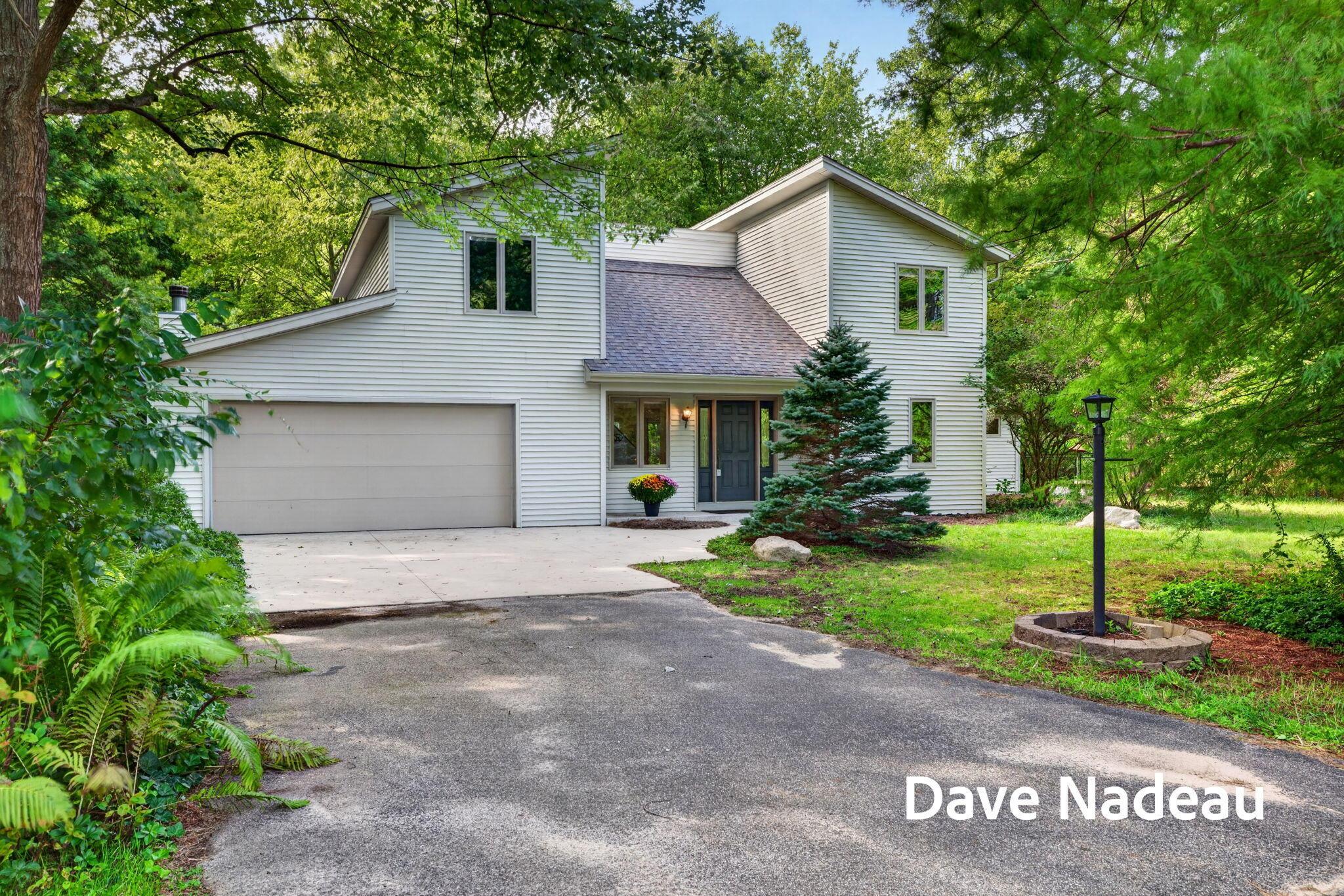 64th St, Holland, MI 49423