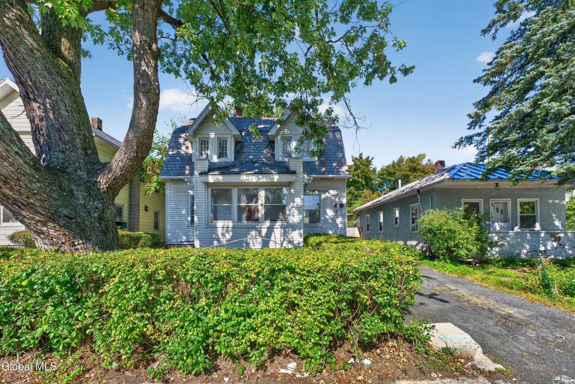 Mcdonald Rd, Albany, NY 12209