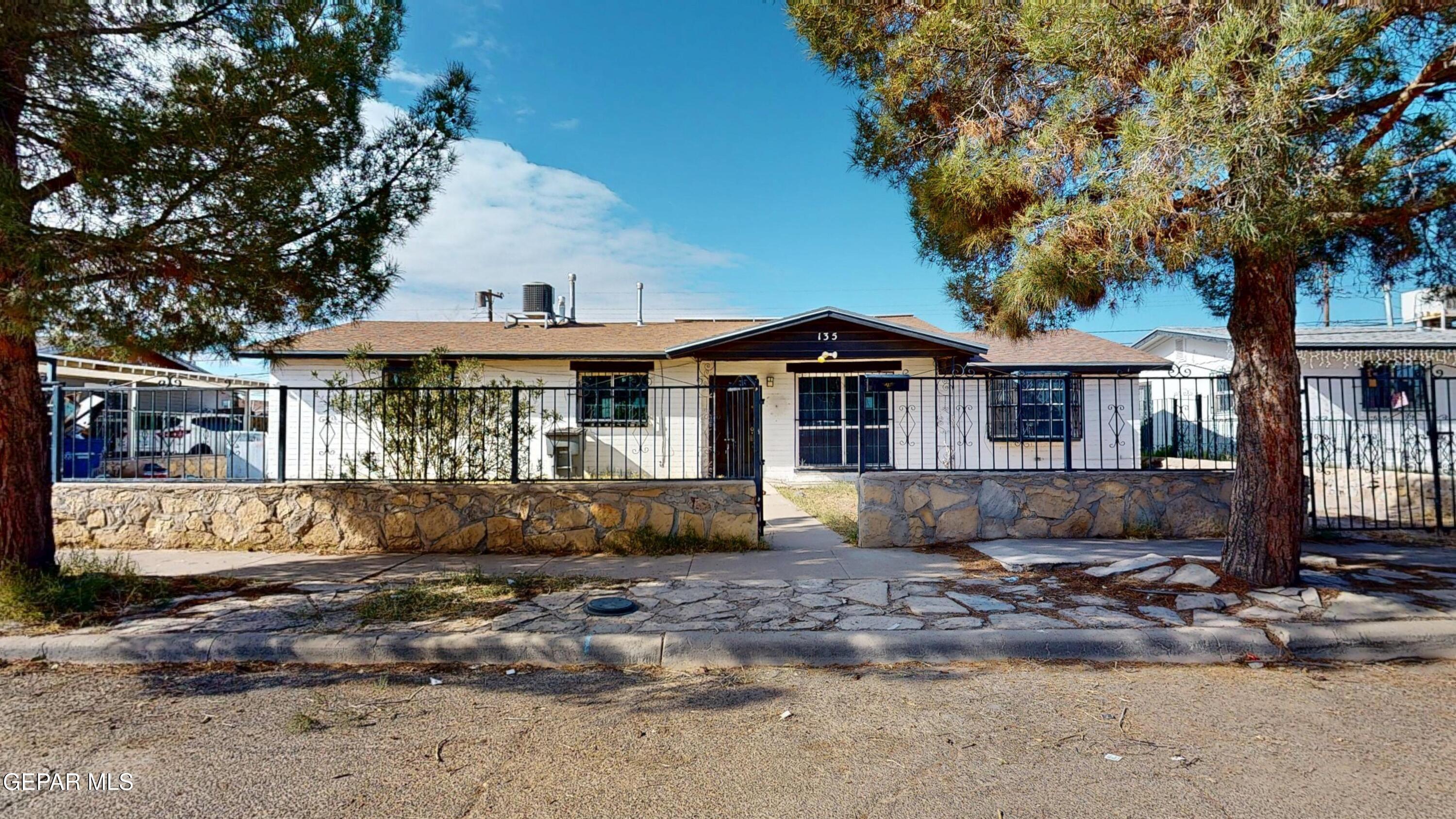 Baywood Rd, El Paso, TX 79915