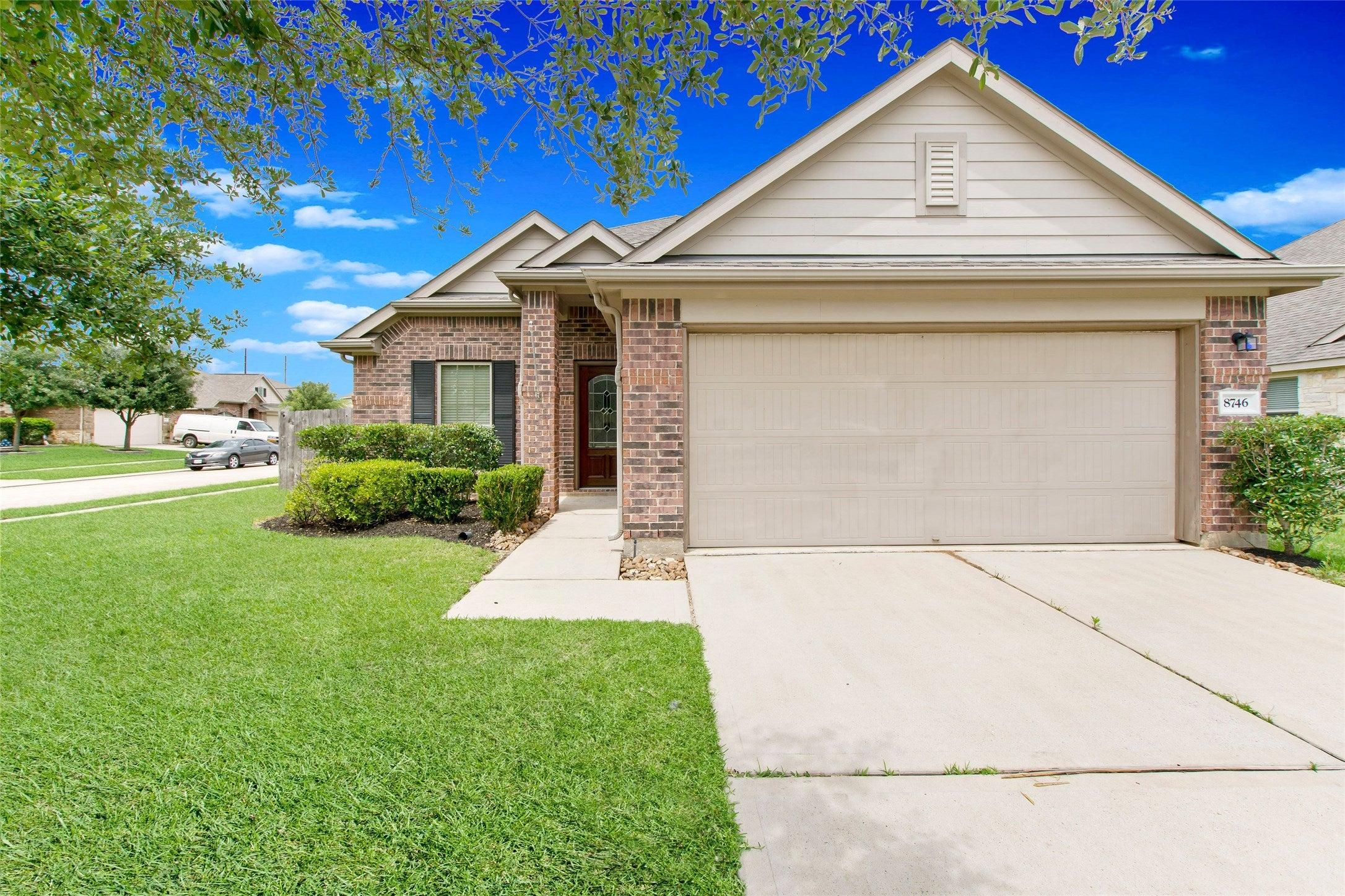 Sunny Gallop Dr, Tomball, TX 77375