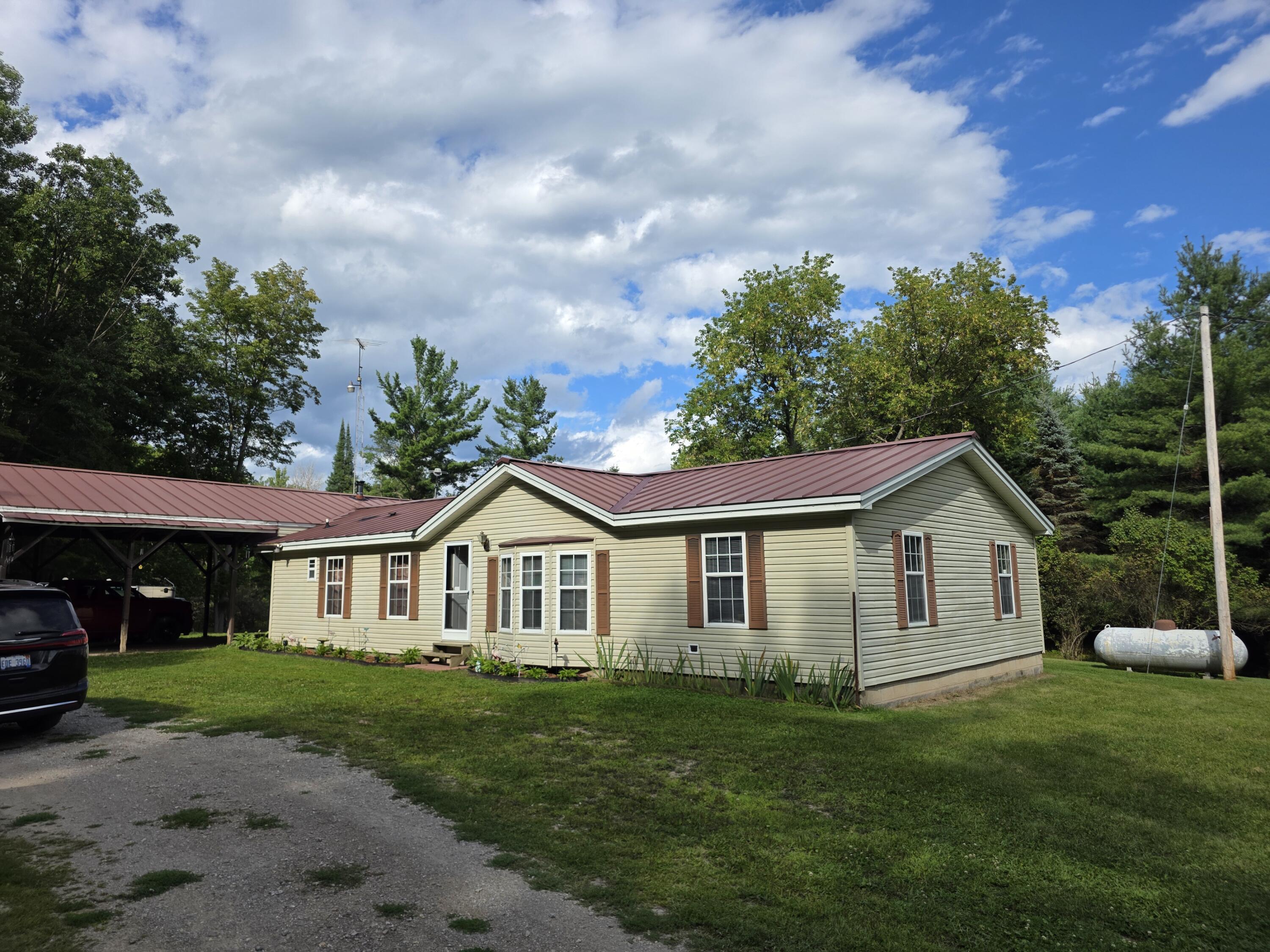 Webster Rd, Glennie, MI 48737