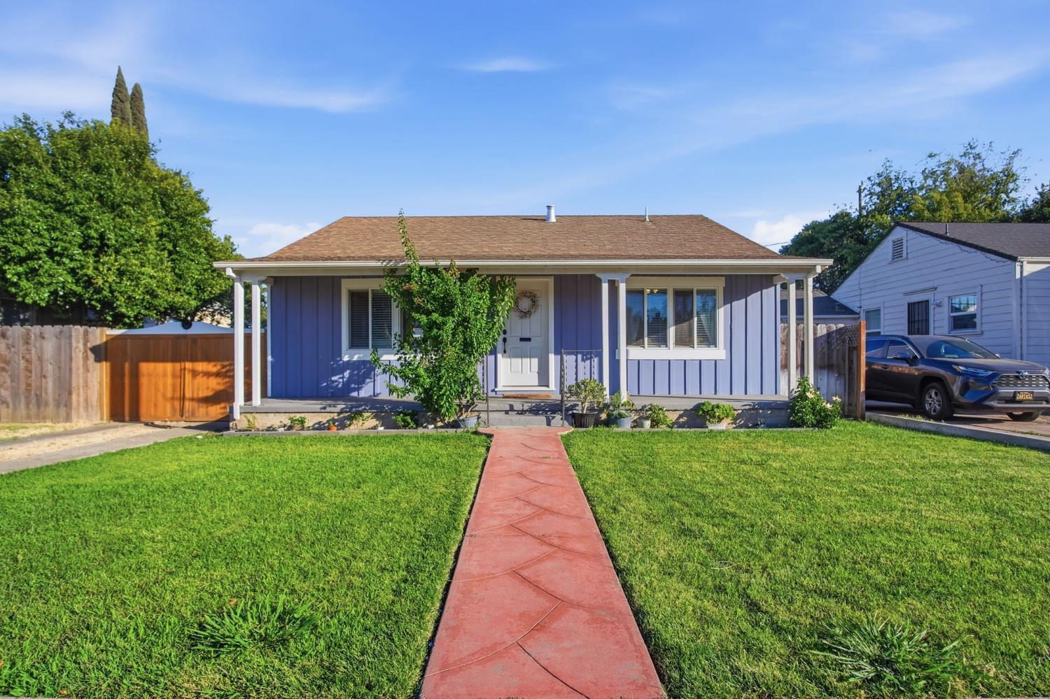 Elmwood Ave, Stockton, CA 95204