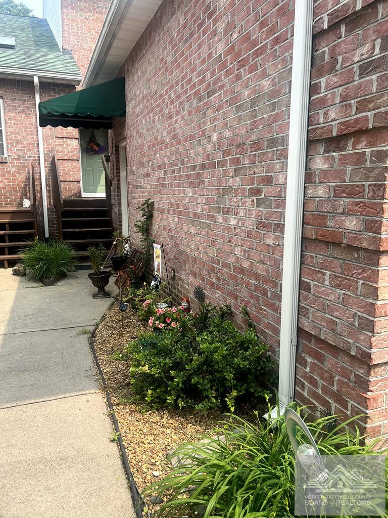 Burgess St, Princeton, WV 24740