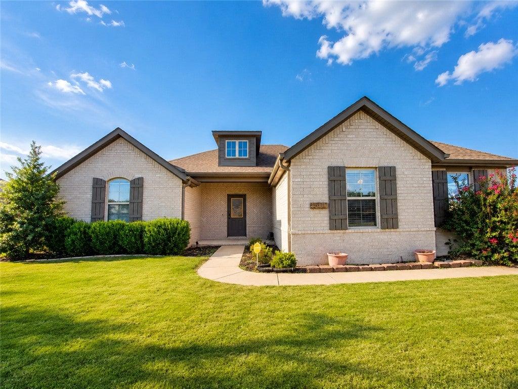 Aniston Rd, Centerton, AR 72719