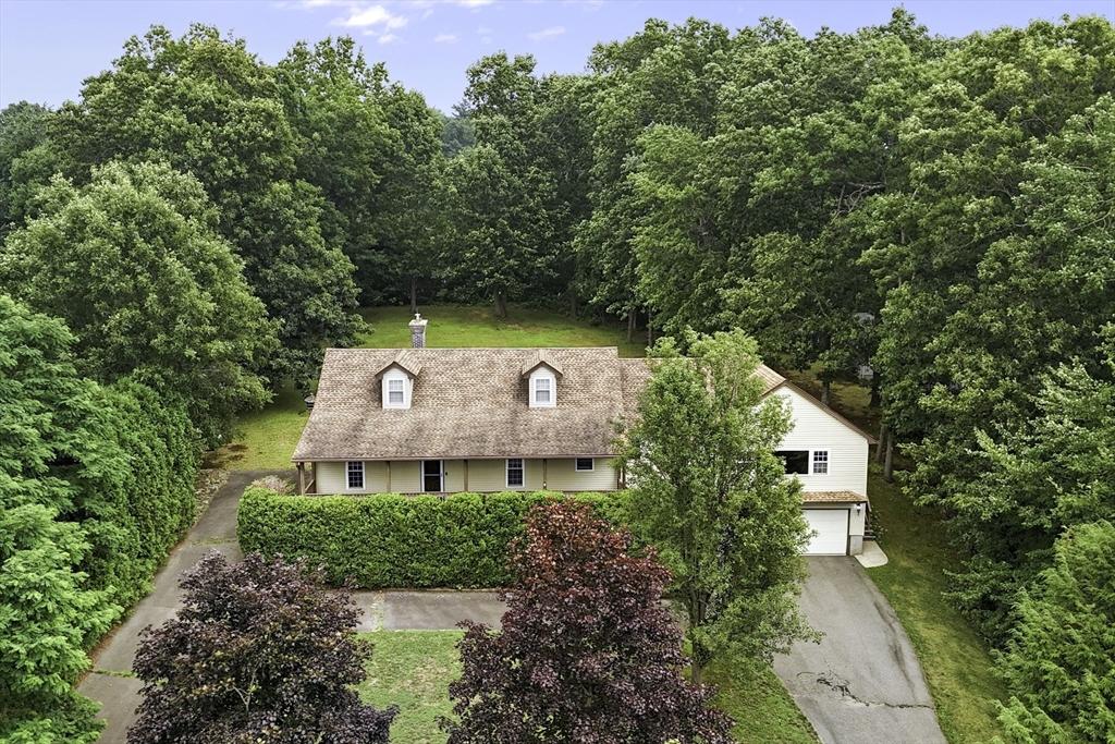 Margaret Dr, Wilbraham, MA 01095