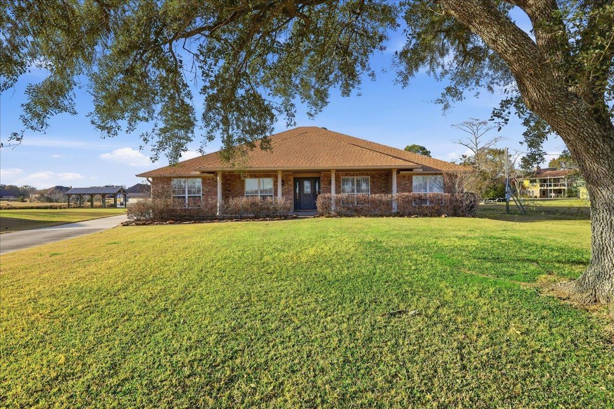 Country Ln, Bridge City, TX 77611