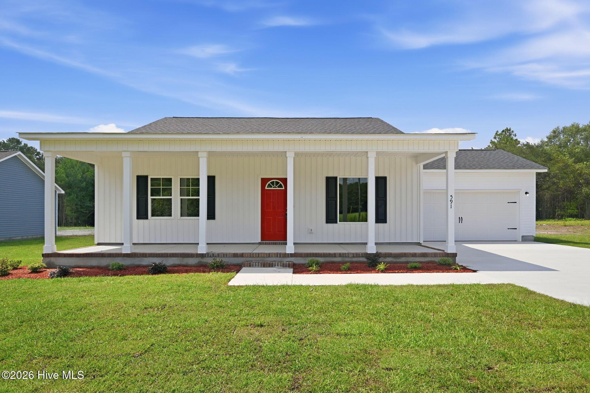 Batchelor Rd, Richlands, NC 28574