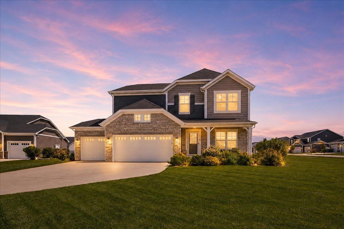 Lily Ct, Valparaiso, IN 46385