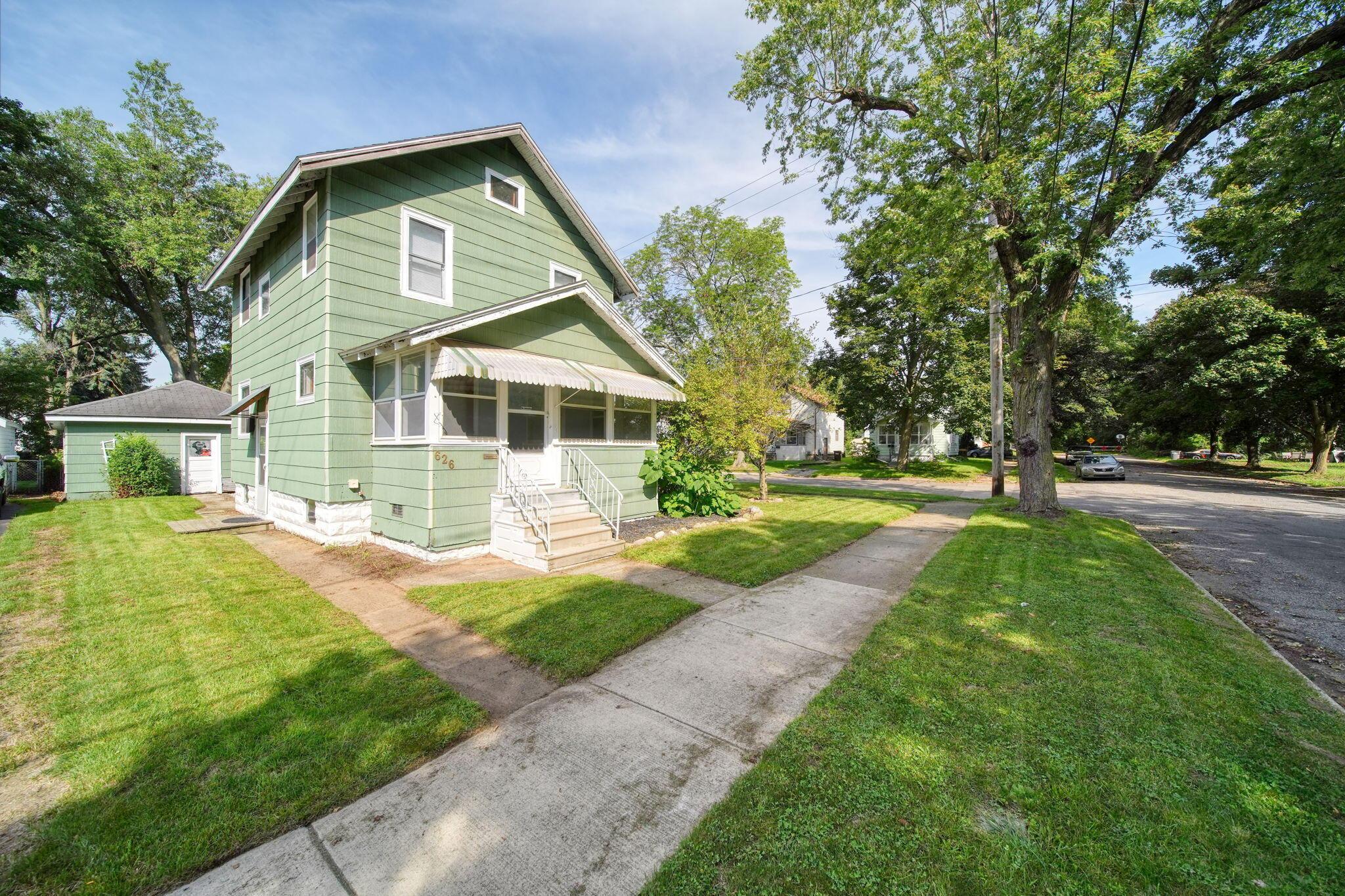 Orange St, Jackson, MI 49202