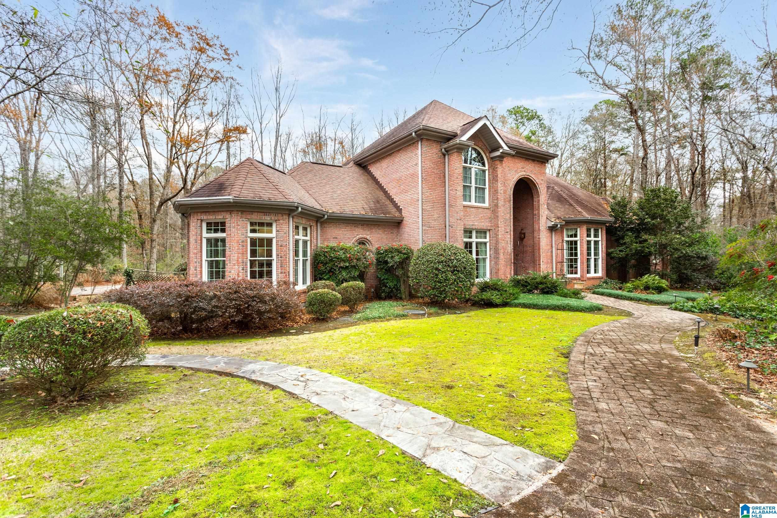 Laurel Trce N, Anniston, AL 36207
