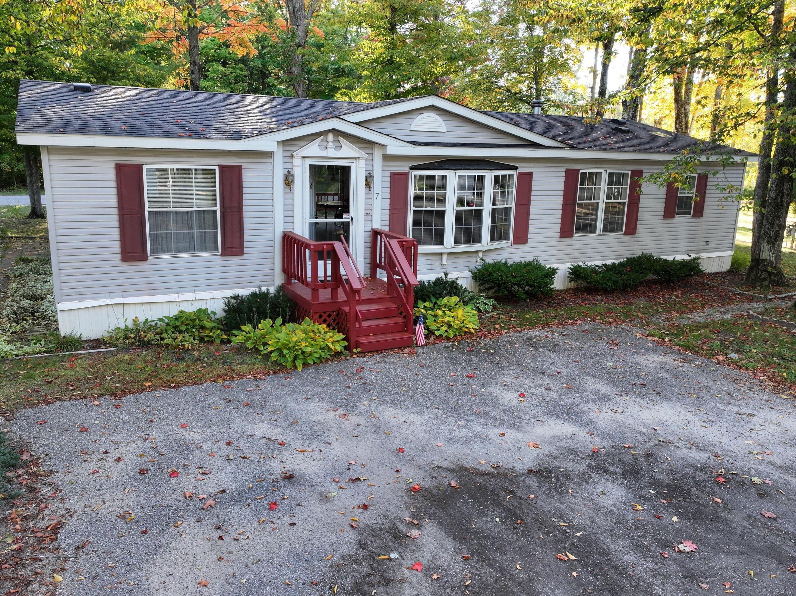 S Alpine Ct, Gaylord, MI 49735
