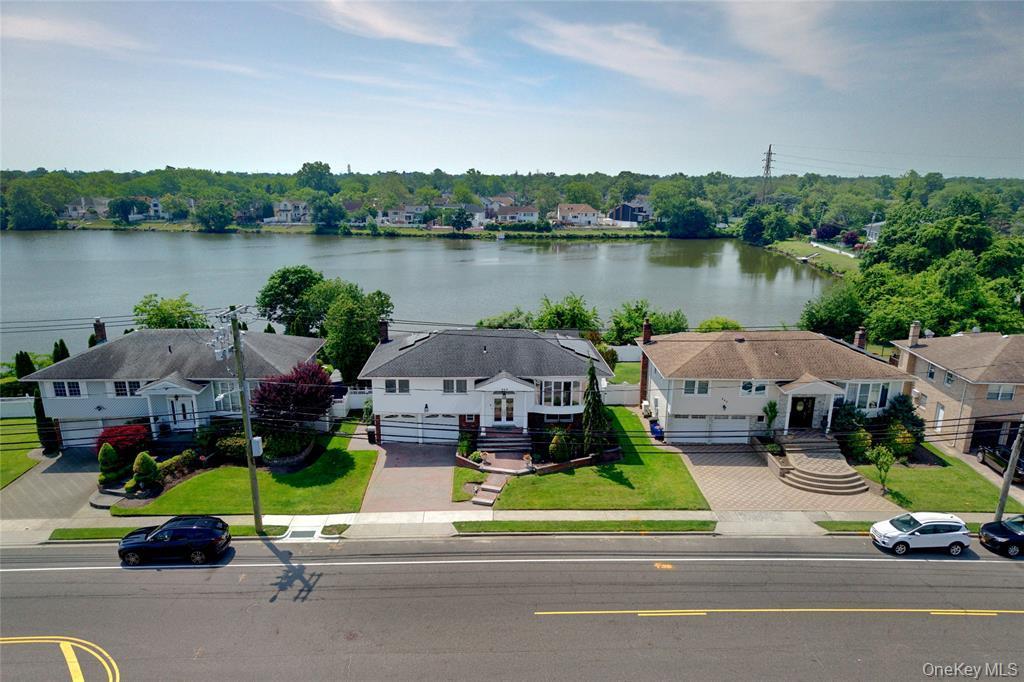 Hungry Harbor Rd, Valley Stream, NY 11581