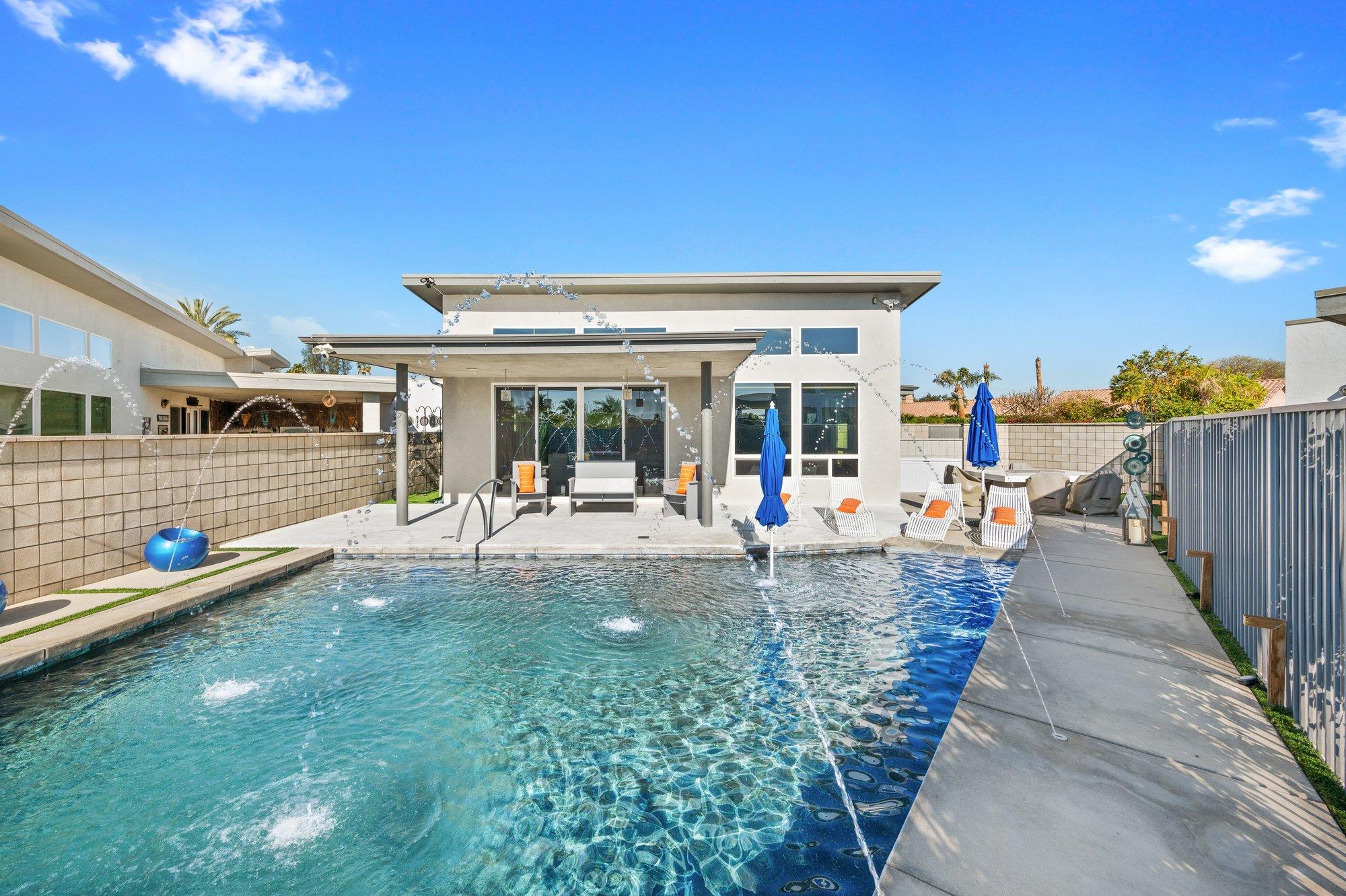 Huntley Dr, Indian Wells, CA 92210