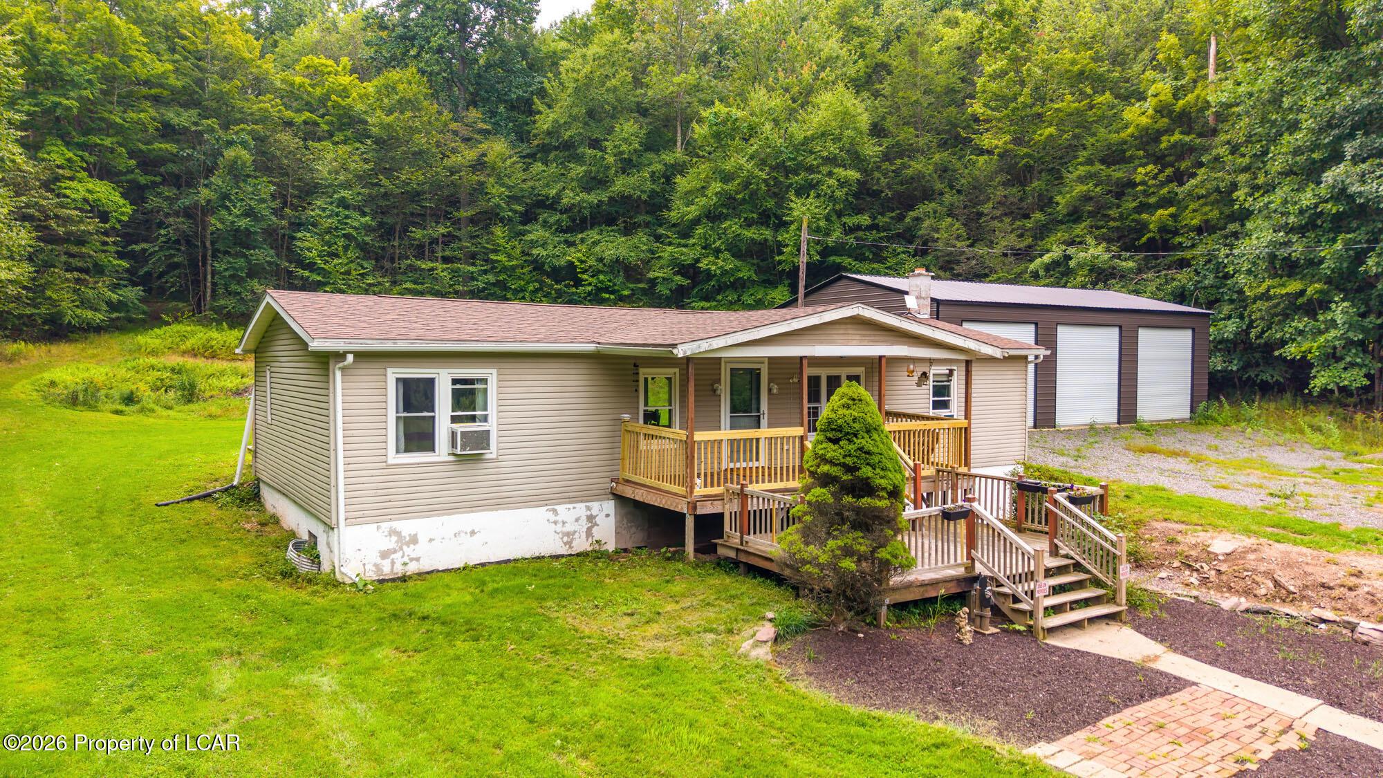 Halowich Rd, Harveys Lake, PA 18618
