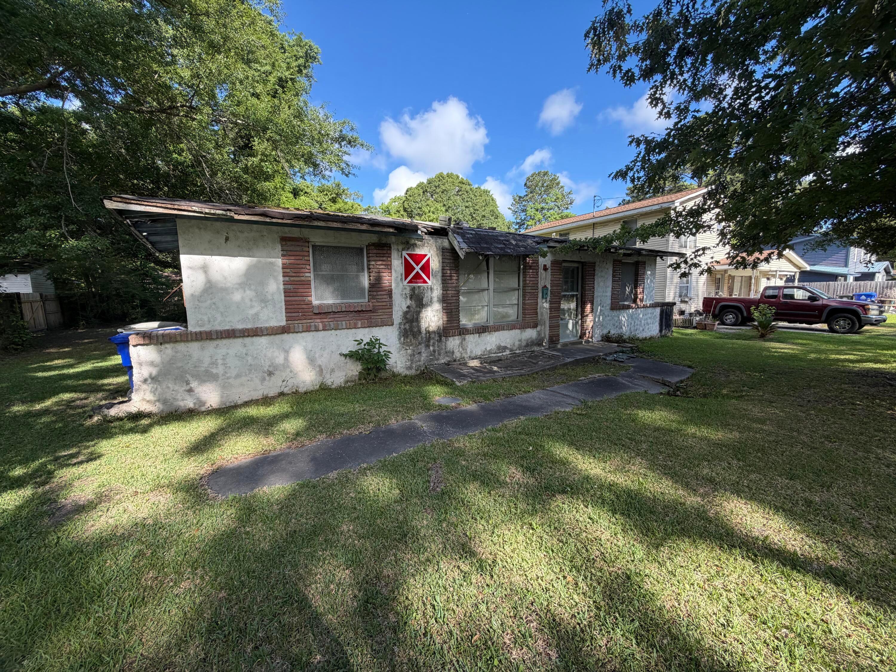 Tahoe St, Charleston, SC 29407