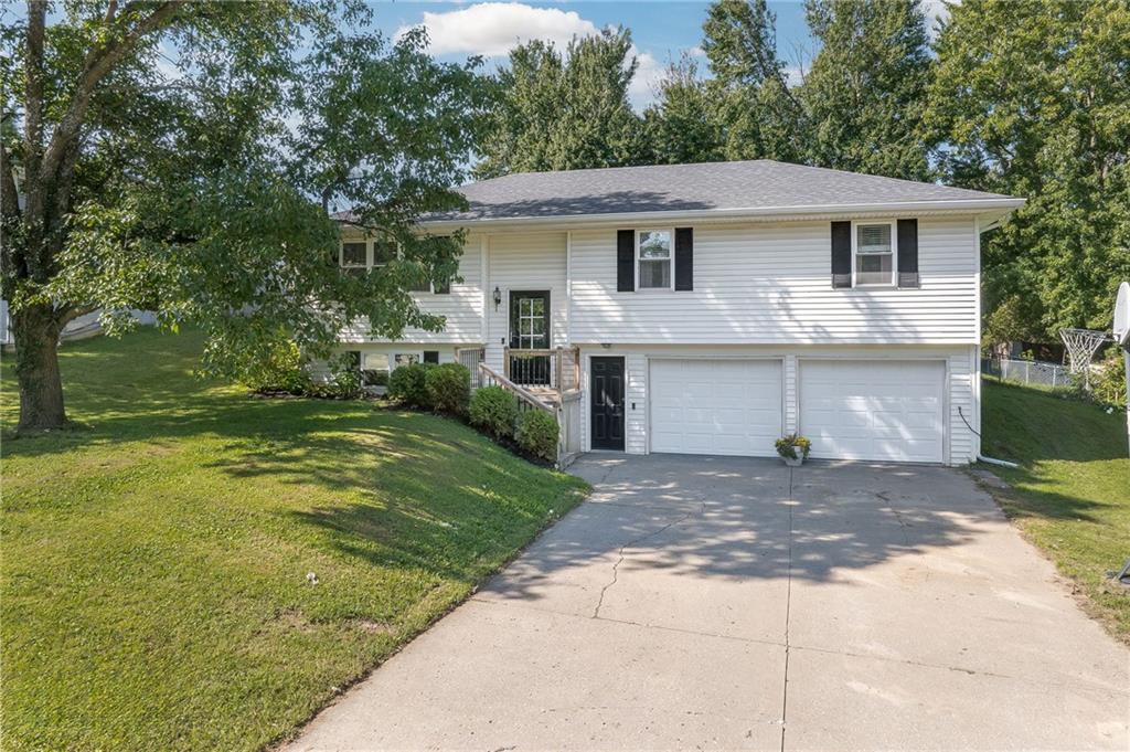 N 23rd Street Ter, Country Club, MO 64505