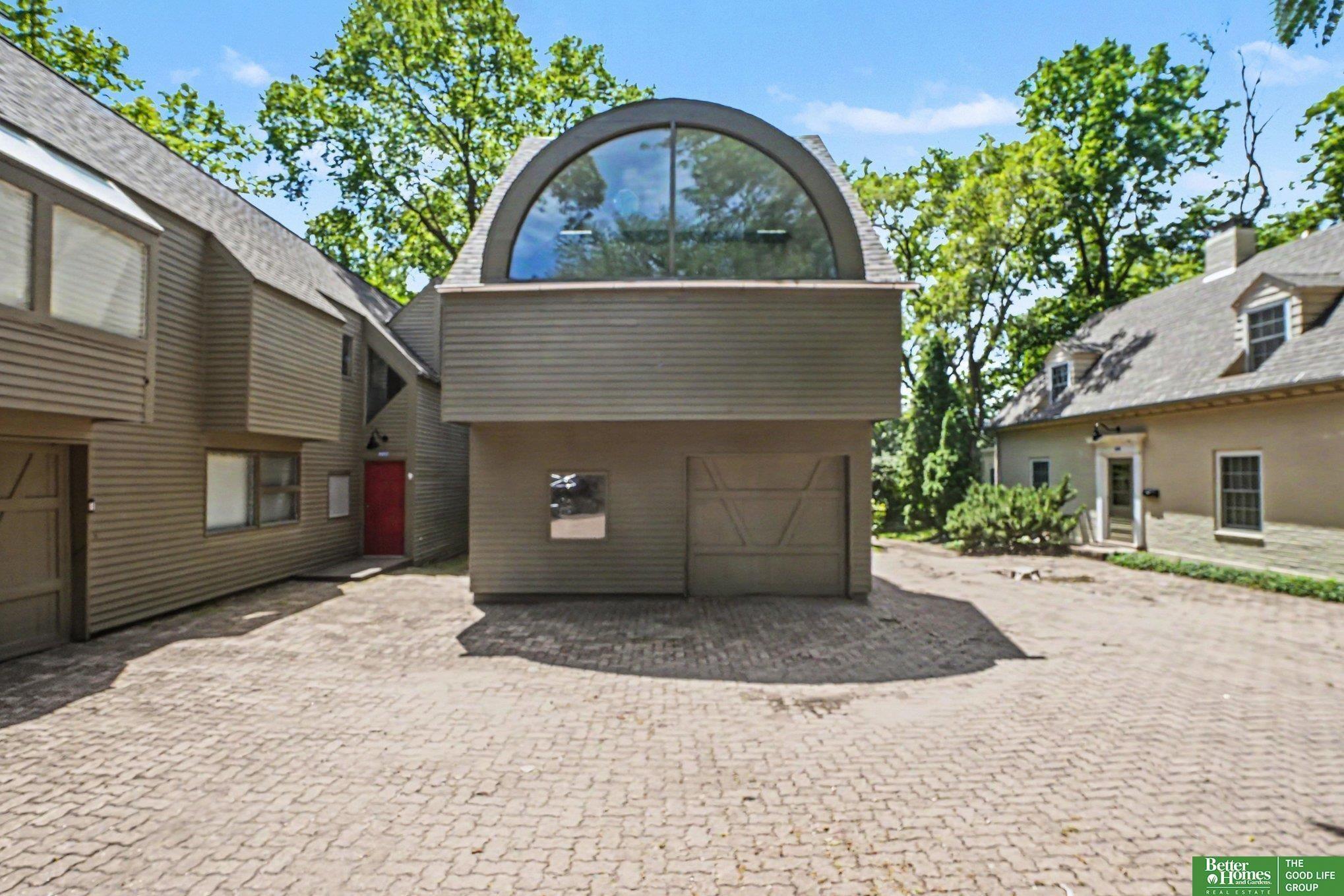Lafayette Ct, Omaha, NE 68132