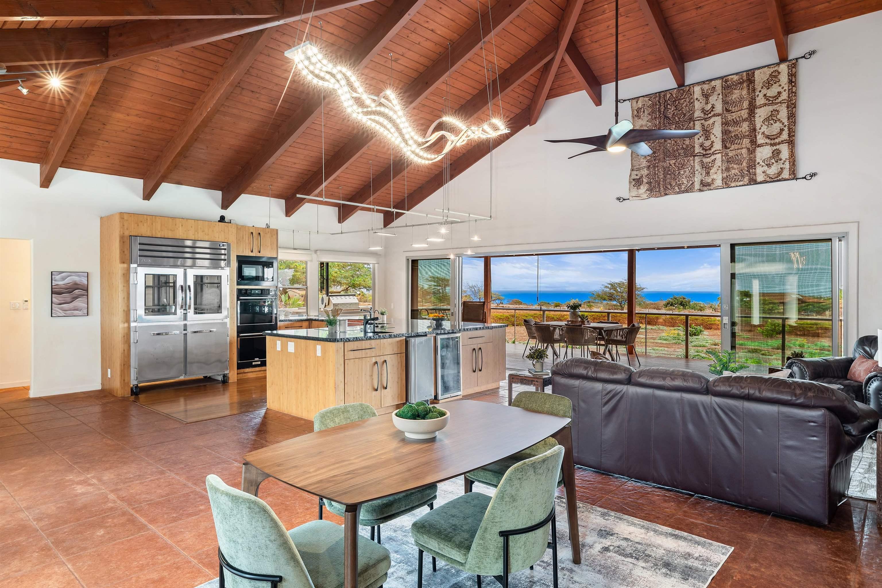 Kalua Koi Rd, Maunaloa, HI 96770