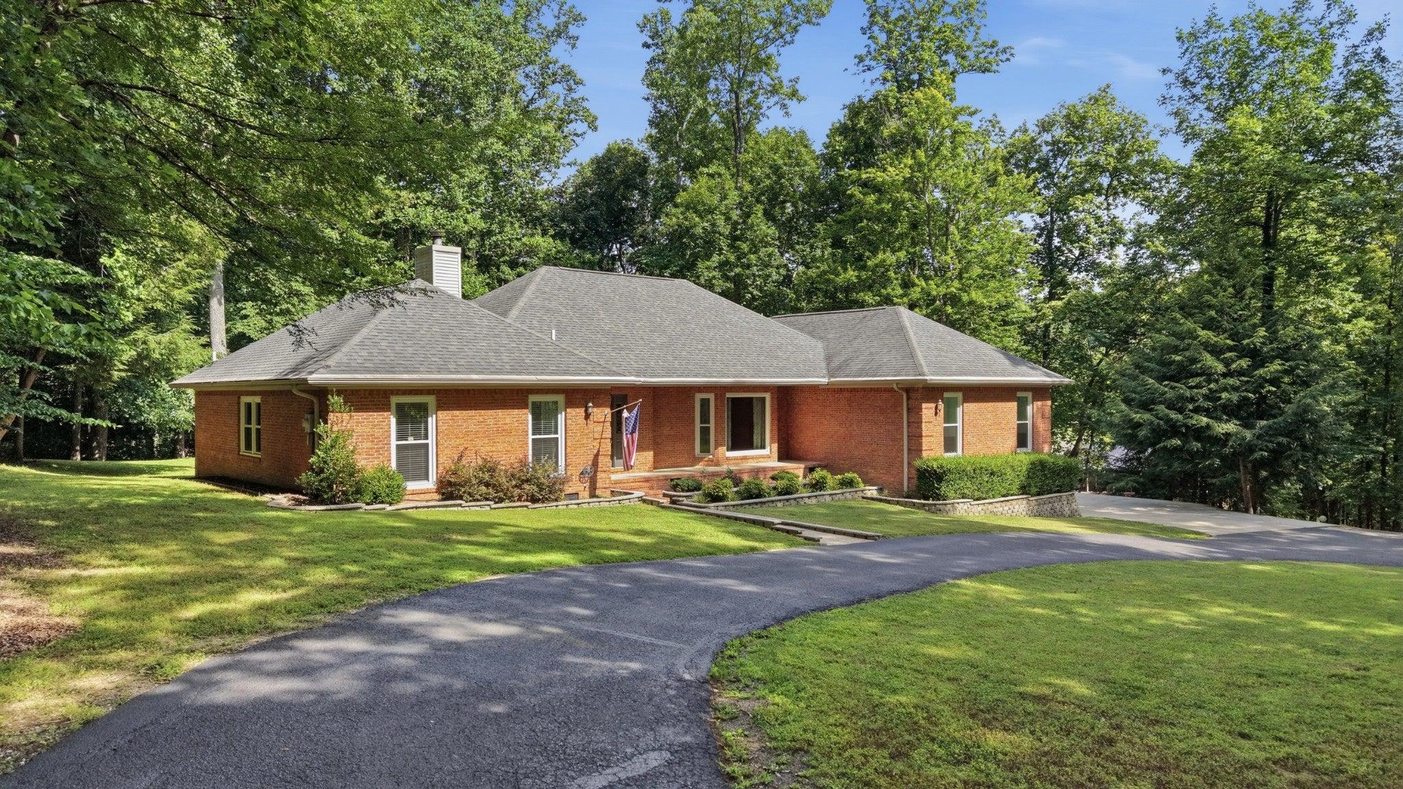 Laurel Crown Rd, Manchester, TN 37355