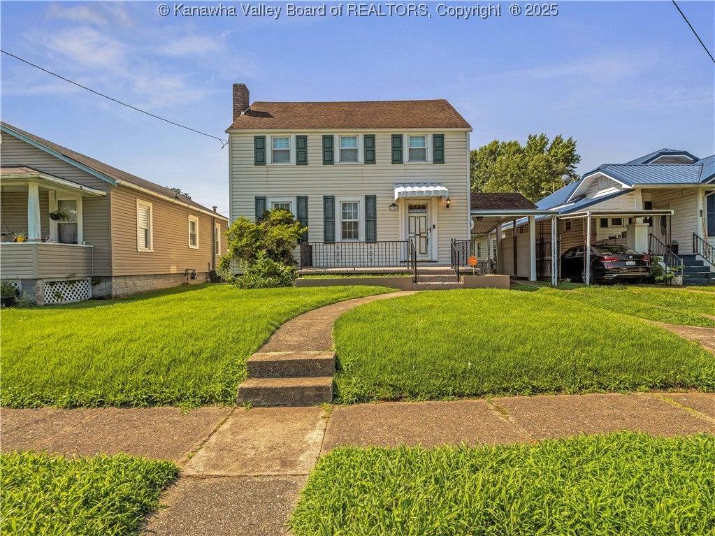 W Virginia Ave, Dunbar, WV 25064