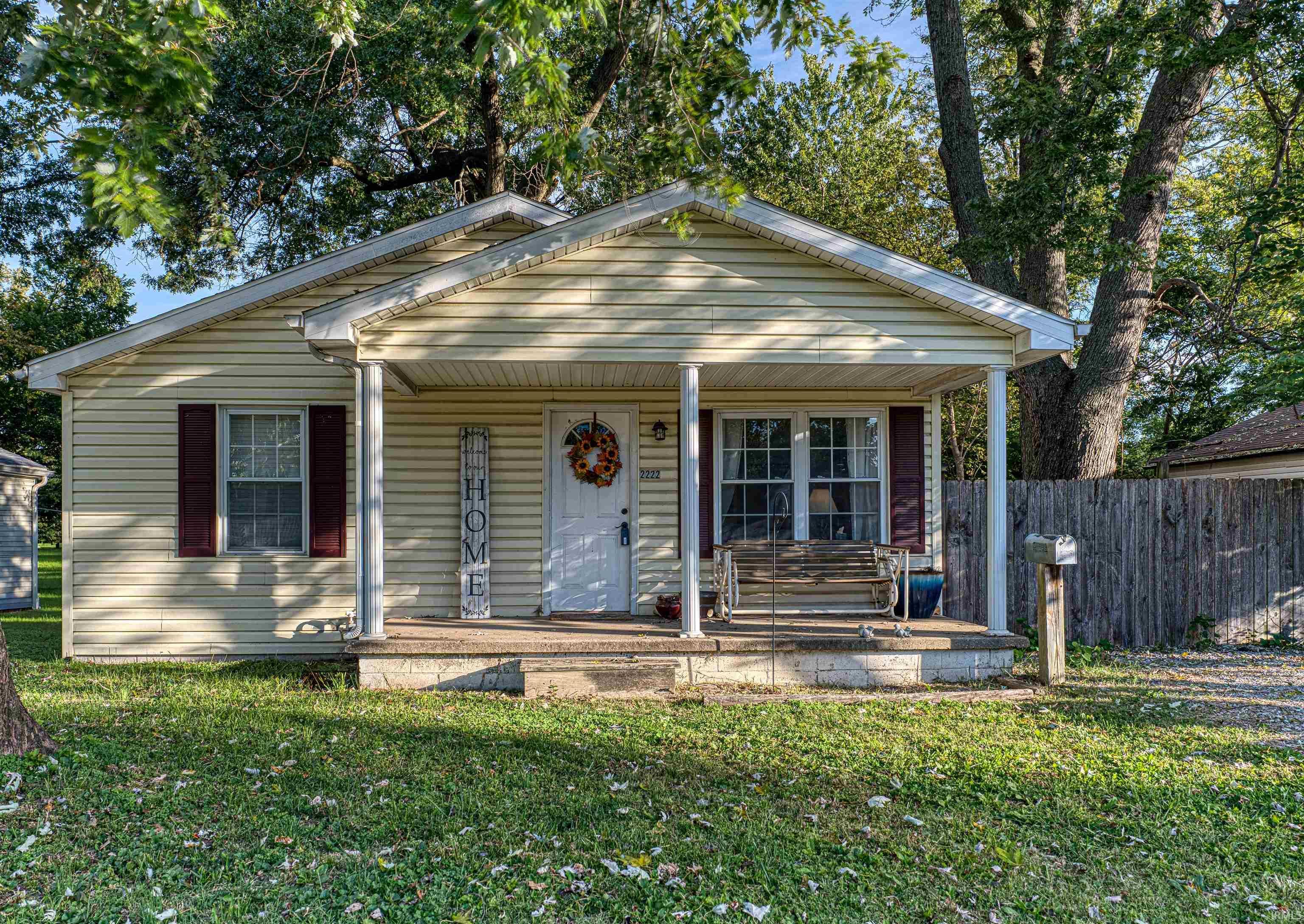 Kathleen Ave, Evansville, IN 47714